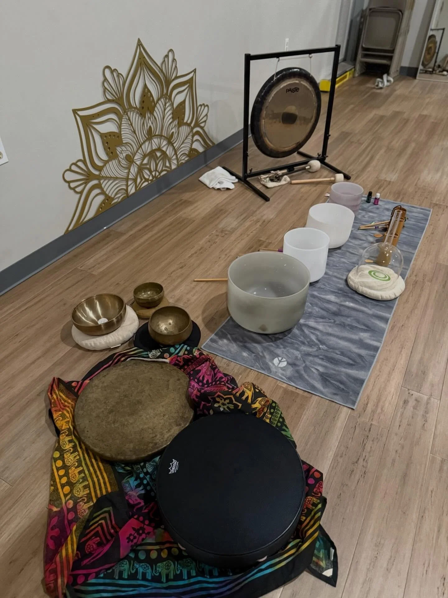 ✨ Ready to melt away some stress? Join us for tomorrow&rsquo;s sound bath session with @blueelephantvibes and reset before the holiday rush begins. 🎶

Link in bio to sign up! 🌿