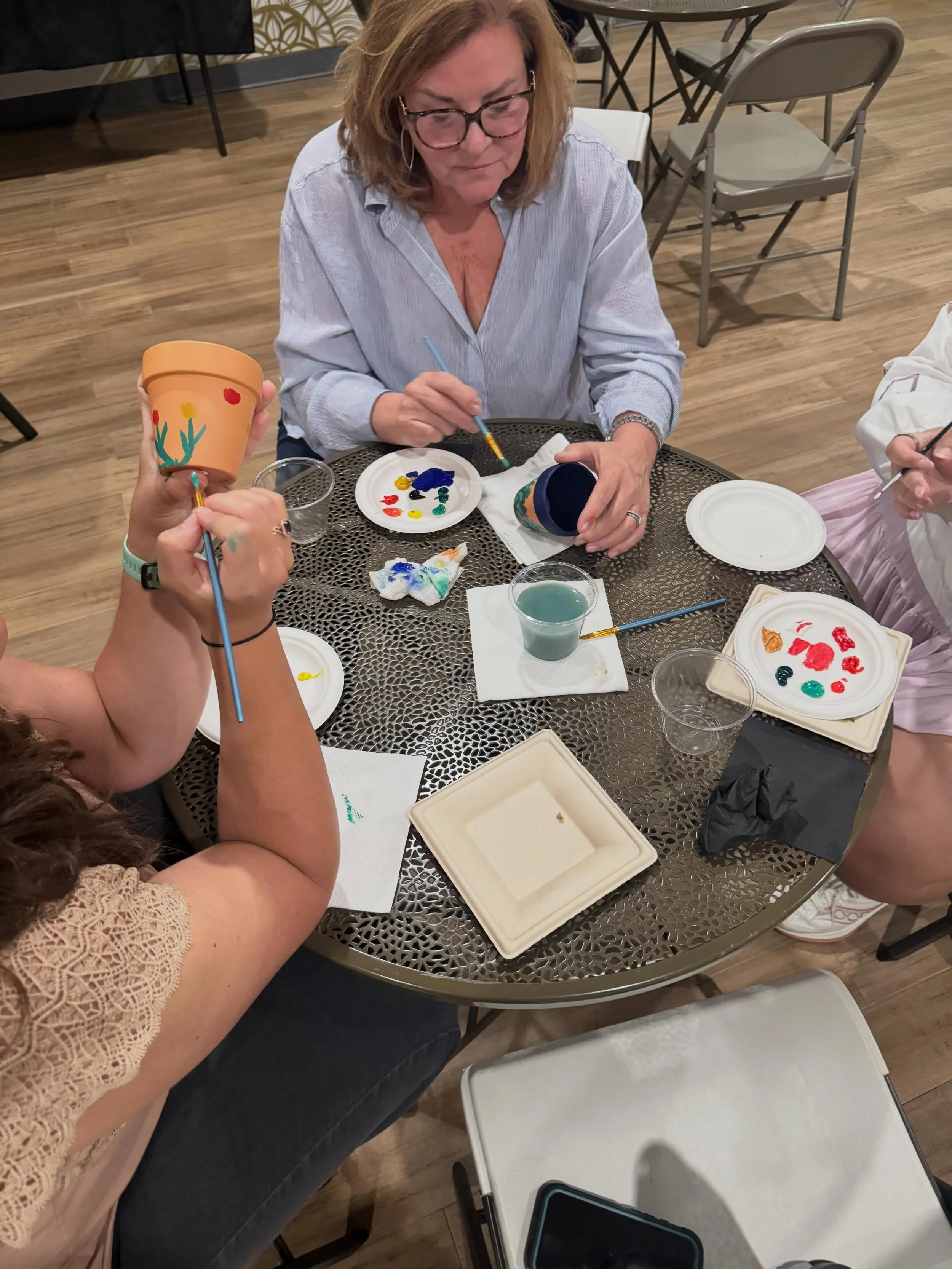 What a night 🌿🎨✨

Tonight&rsquo;s Almost Friday Social Club was full of creativity, laughs, and the best company. 

We painted clay flower pots, enjoyed snacks, wine &amp; beer, and had SO much fun together 🌸🍷🫶

Thank you to everyone who came ou