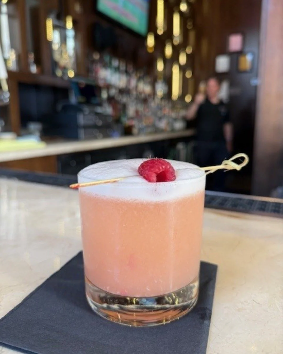 Delicious and refreshing. What you can expect ordering a cocktail at The Mortimer. Come join us! 
#hoteladagiosf #sanfrancisco #unionsquaresf #hotel #travel #retreat #relaxation #marriott #bonvoy #autographcollection #exploresanfrancisco #exactlylik