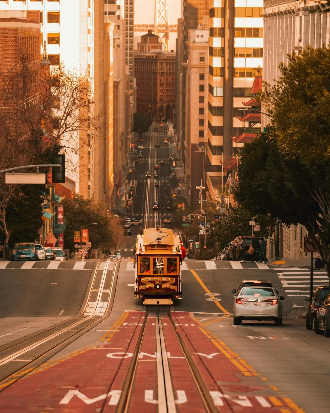 Fall days include riding the iconic cable cars throughout the city- passes included in your daily destination fee. 

#hoteladagiosf #sanfrancisco #unionsquaresf #hotel #travel #retreat #relaxation #marriott #bonvoy #autographcollection #exploresanfra