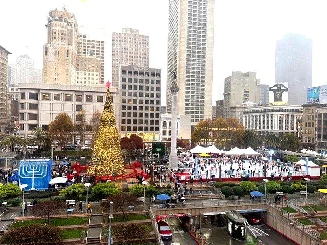 Located 2 blocks away, experience the Holiday Cheer at Union Square. From city views, sweets and beverages, ice skating, shopping, and making memories, Union Square is a place to be.