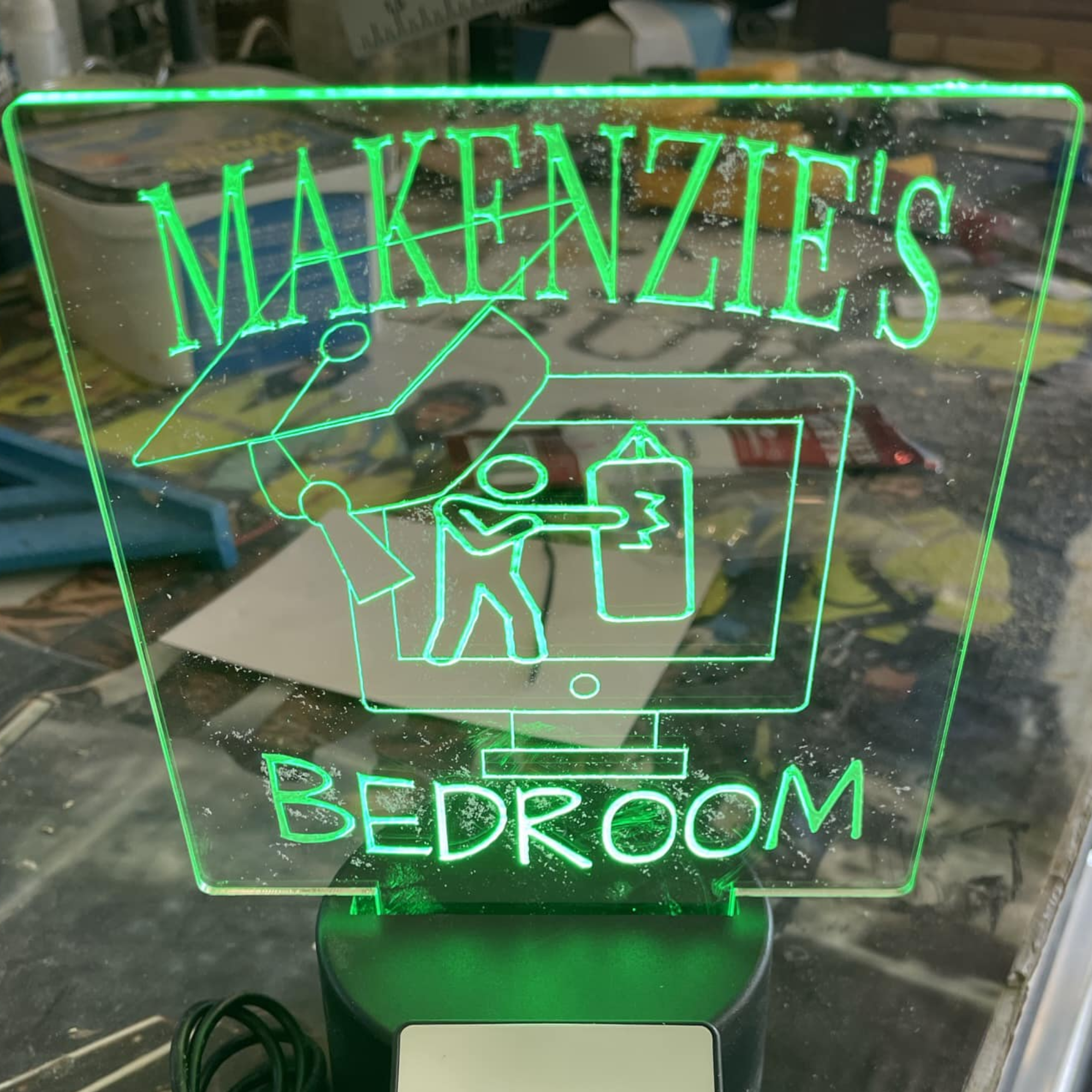 custom-led-acrylic-sign-bedroom-name-personalized.png