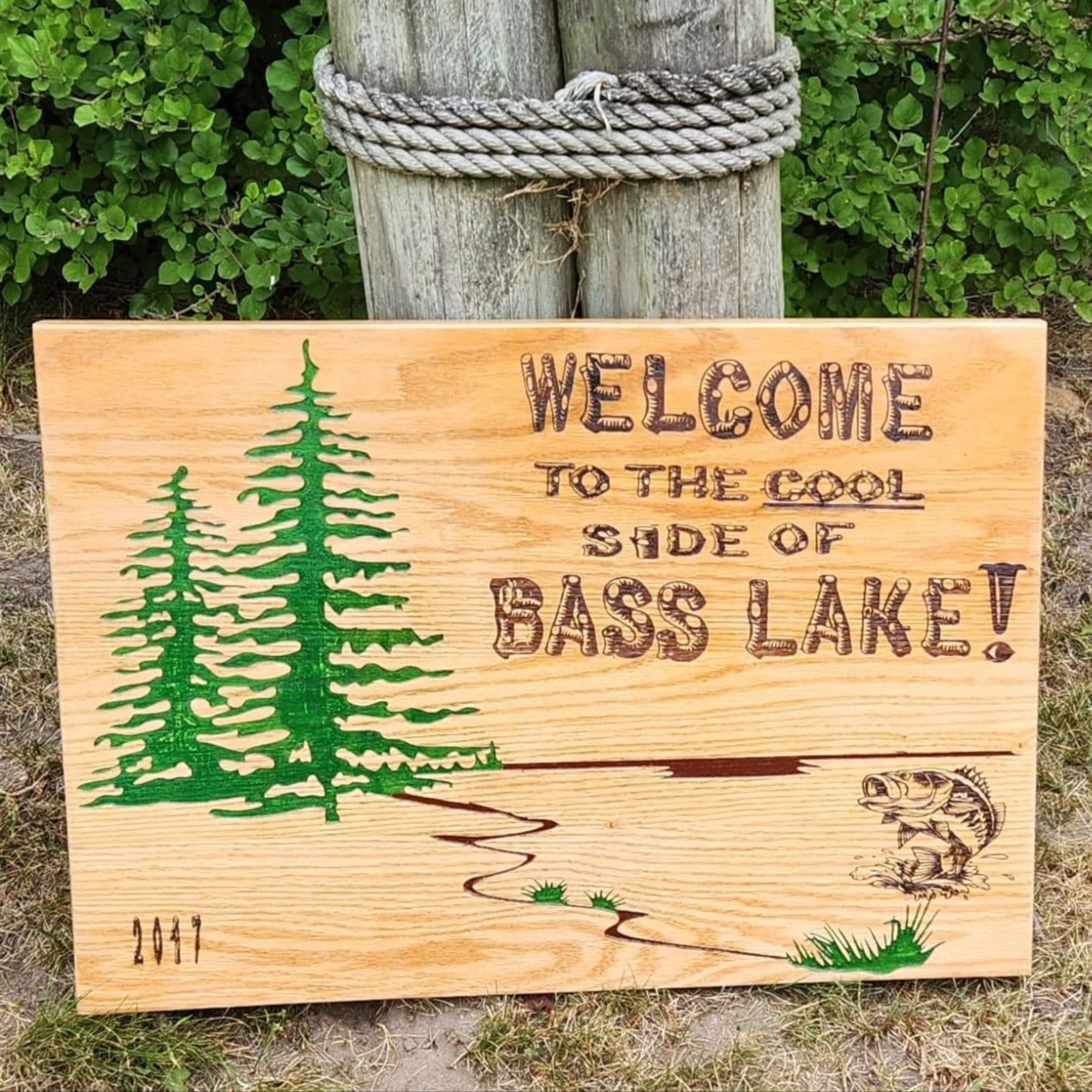 lake-house-wood-sign-bass-lake-welcome.png