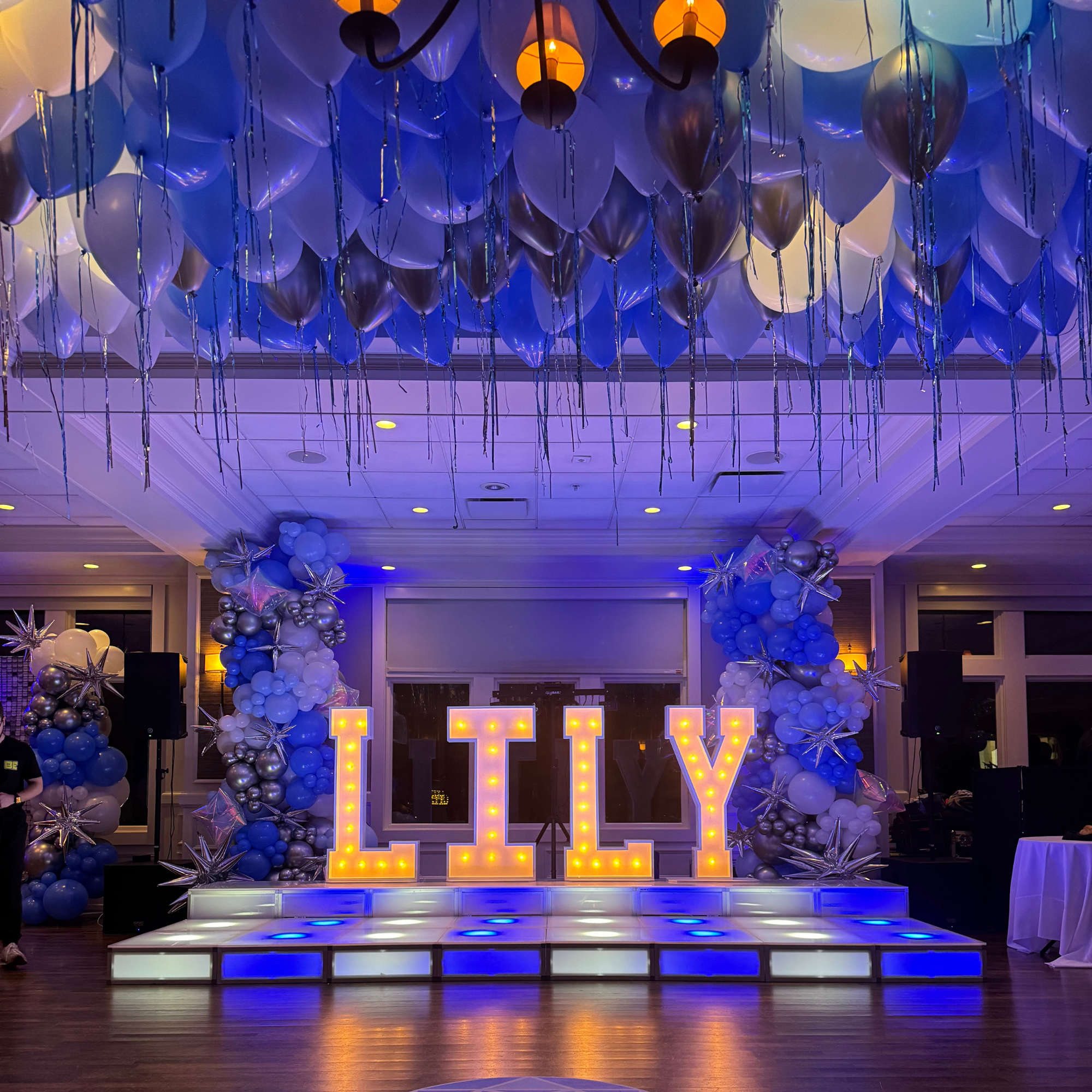 custom-marquee-letters-lily-event-display.png