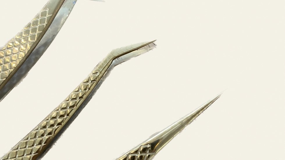 tweezers.jpeg
