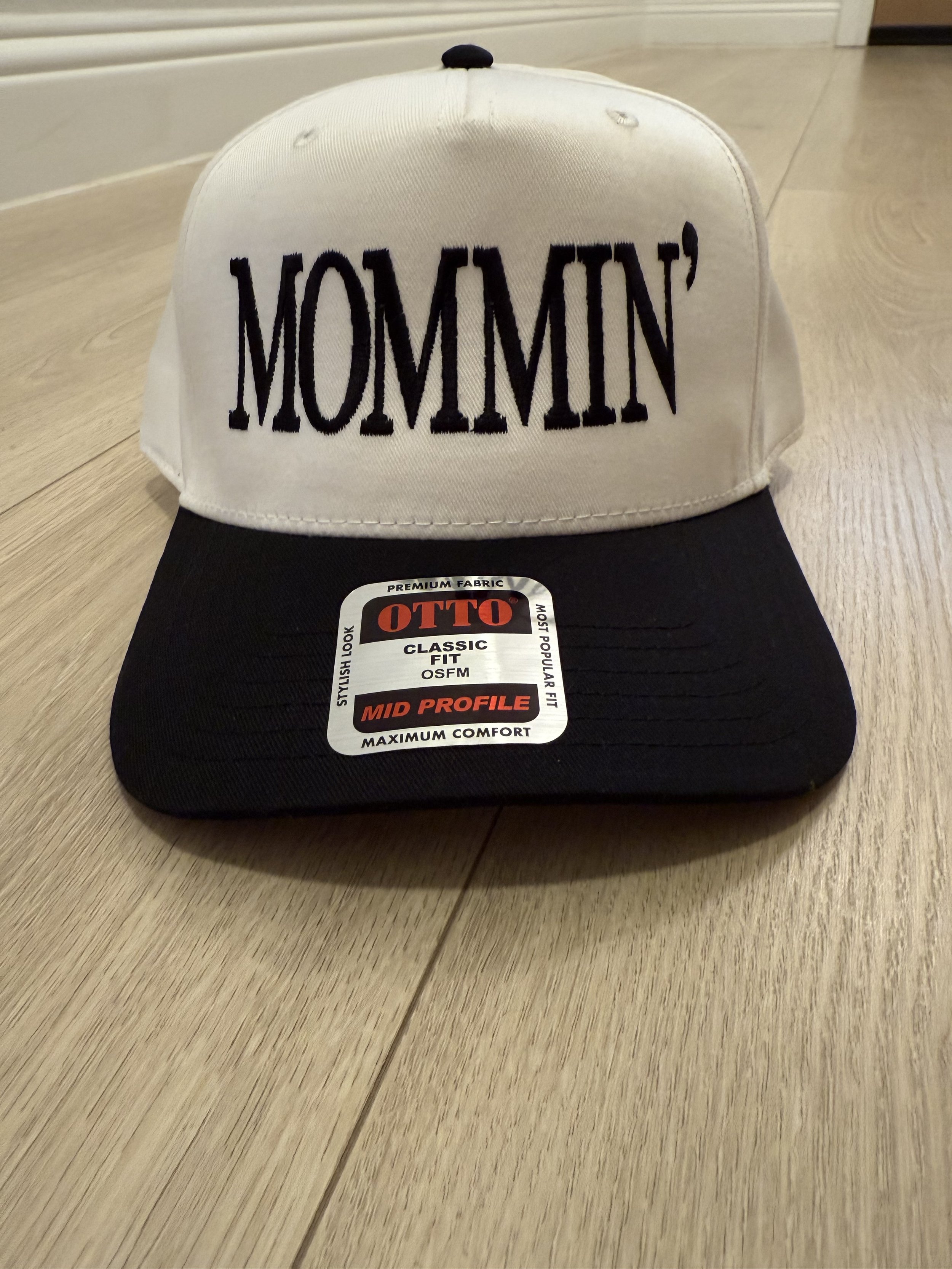 Mommin Trucker Hat
