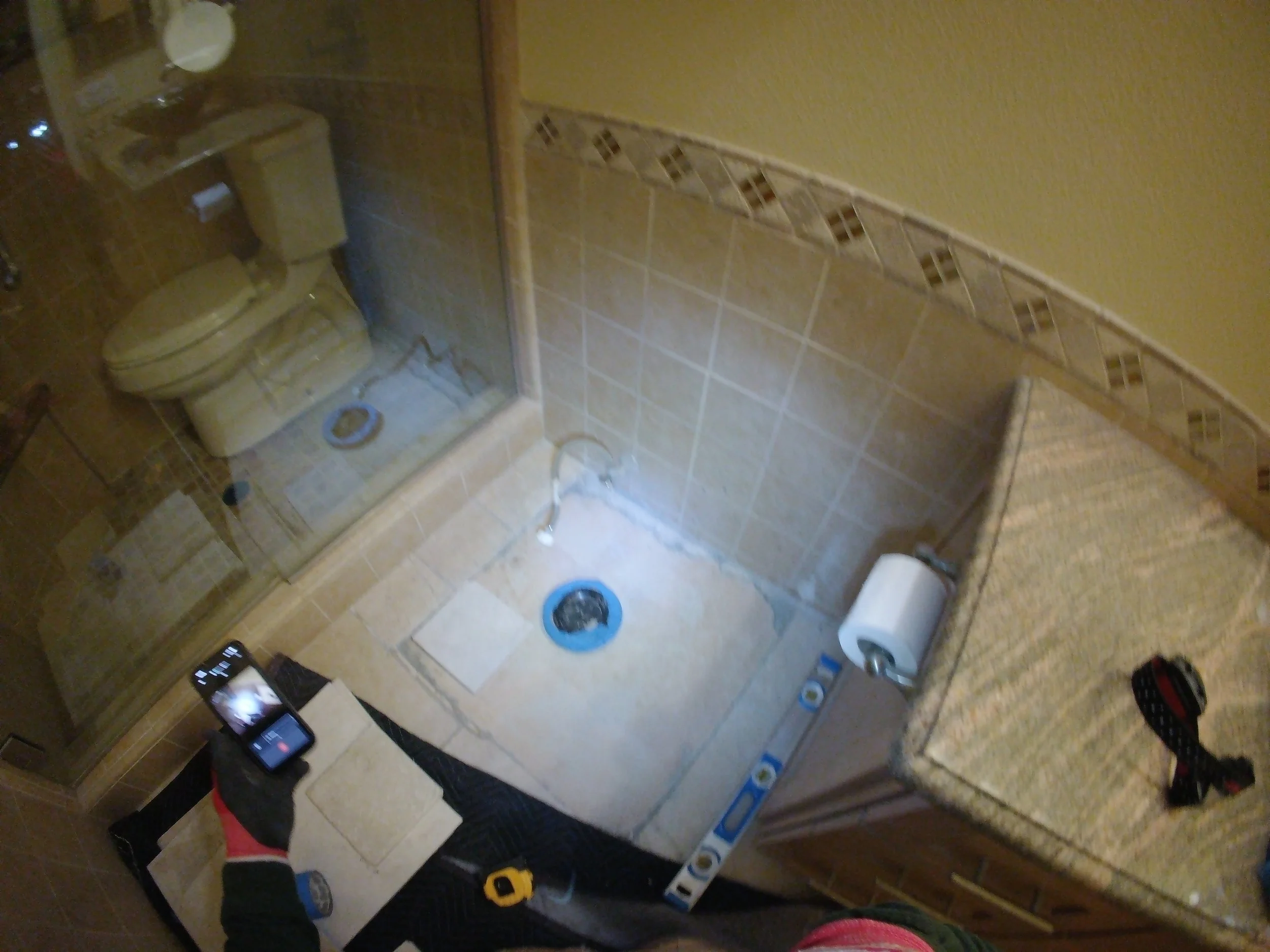 gorbus_bathroomtile_before.JPG