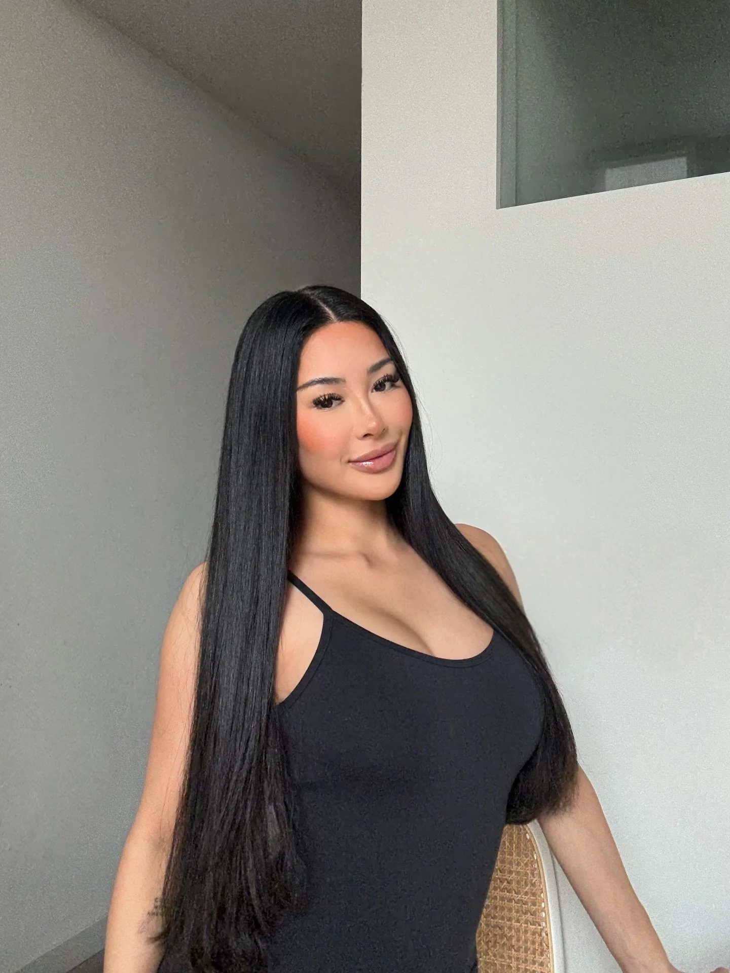 Hello friends!!! New stylist alert! Let&rsquo;s all welcome Bea 💌

Bea specializes in Great Lengths luxury extensions, including tape-ins and cold fusion keratin bonds, along with keratin smoothing treatments and custom color services such as gloss 