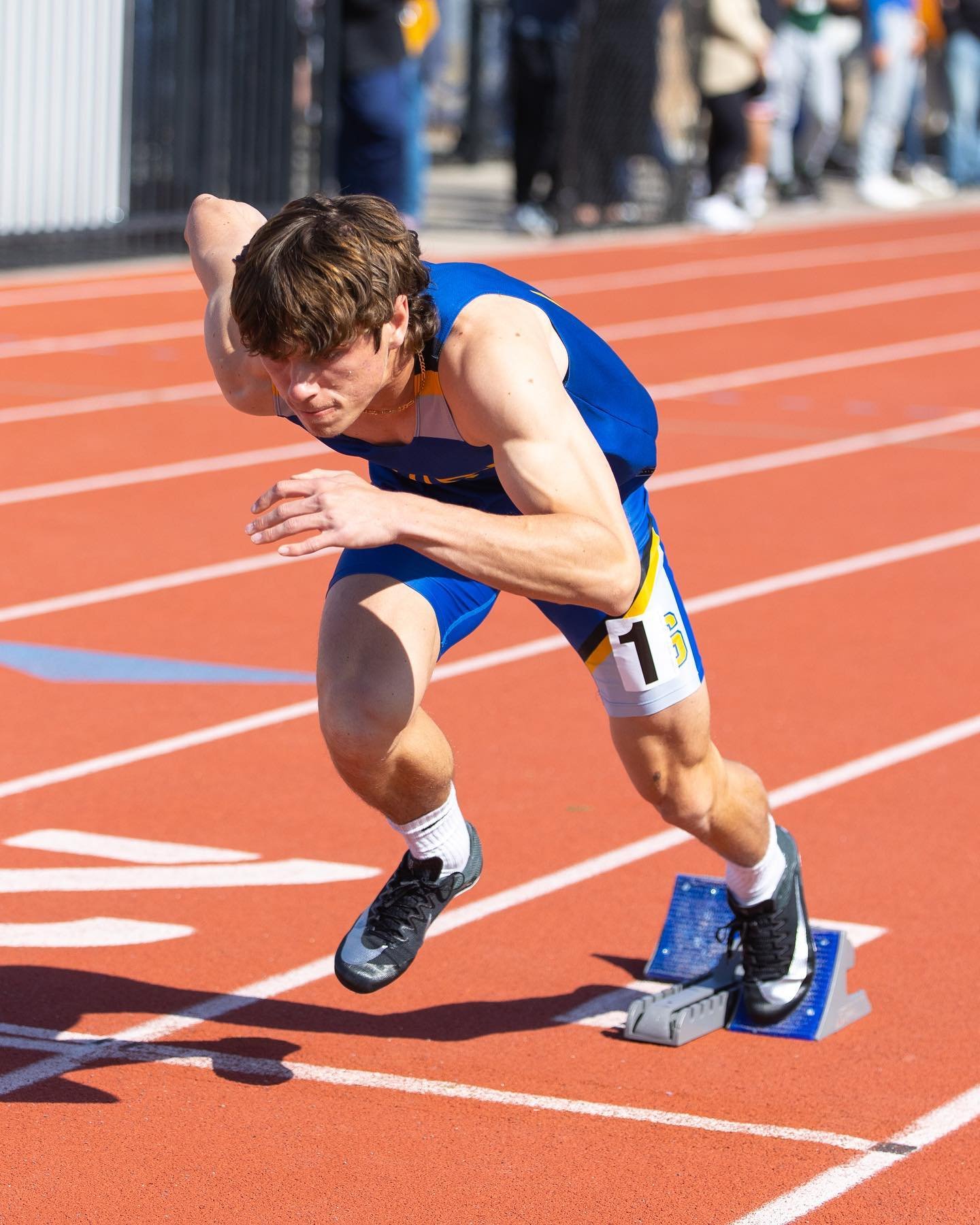 Highlighting the power and speed of track and field athletes in action-packed shots.

#bayareaphotographers #bayareaphotography #sportsphotography