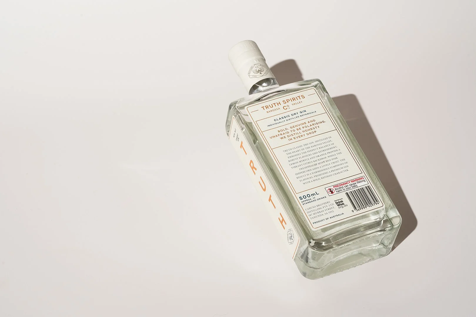Truth-Spirits_Calssic-Dry-Gin_RGB_Studio-Angle-3.jpg