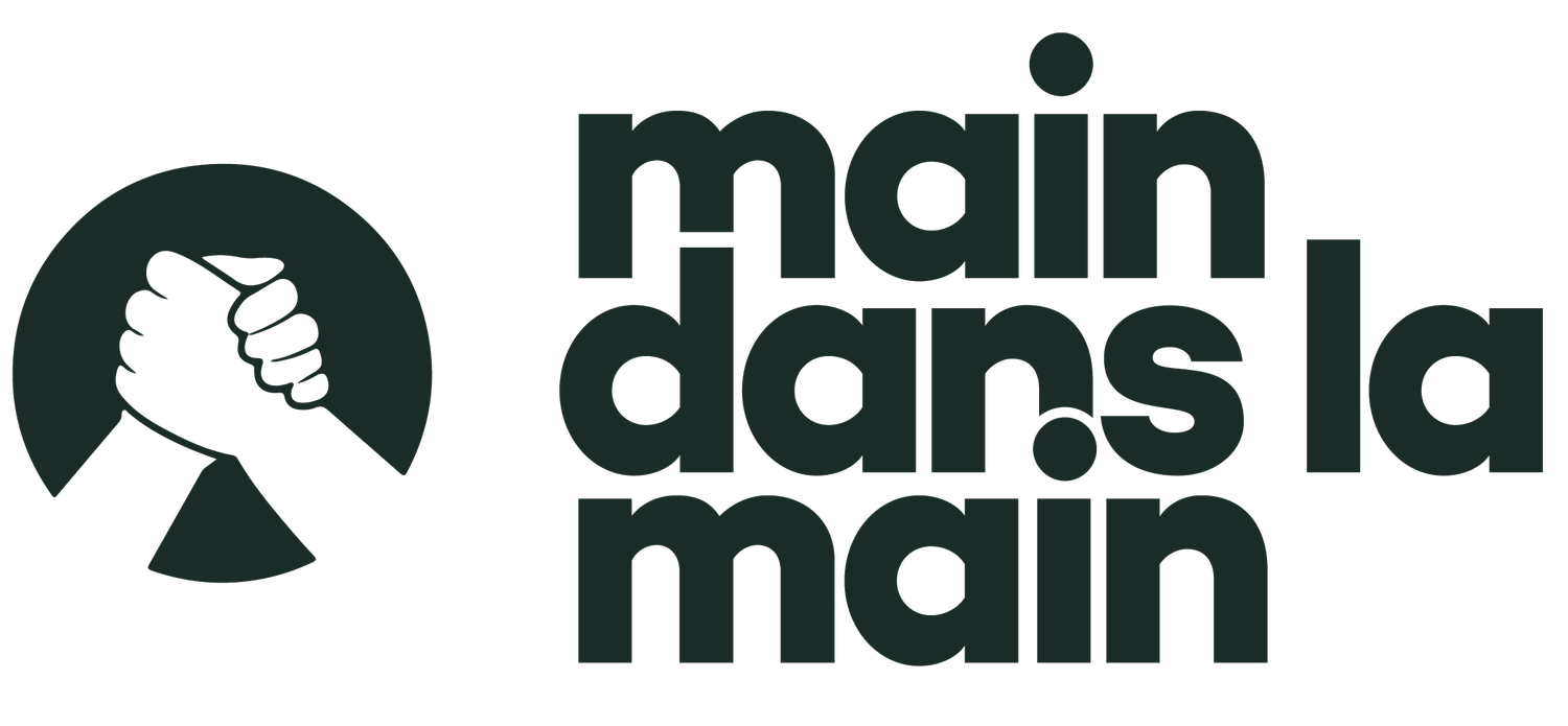 Main dans la main
