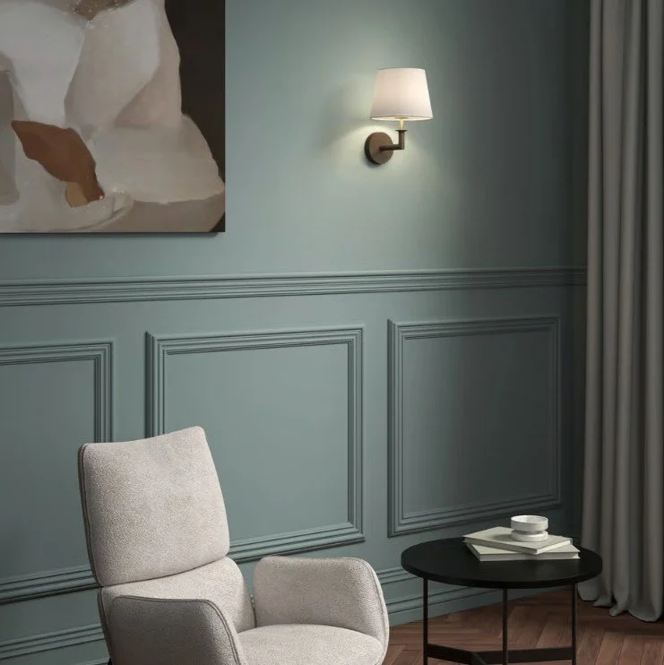 Club Wall Light