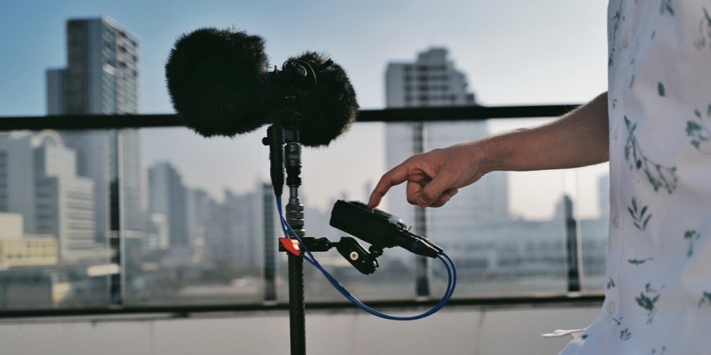 The Best Travel-Friendly Stereo Field Recording Kit — Free to Use Sounds