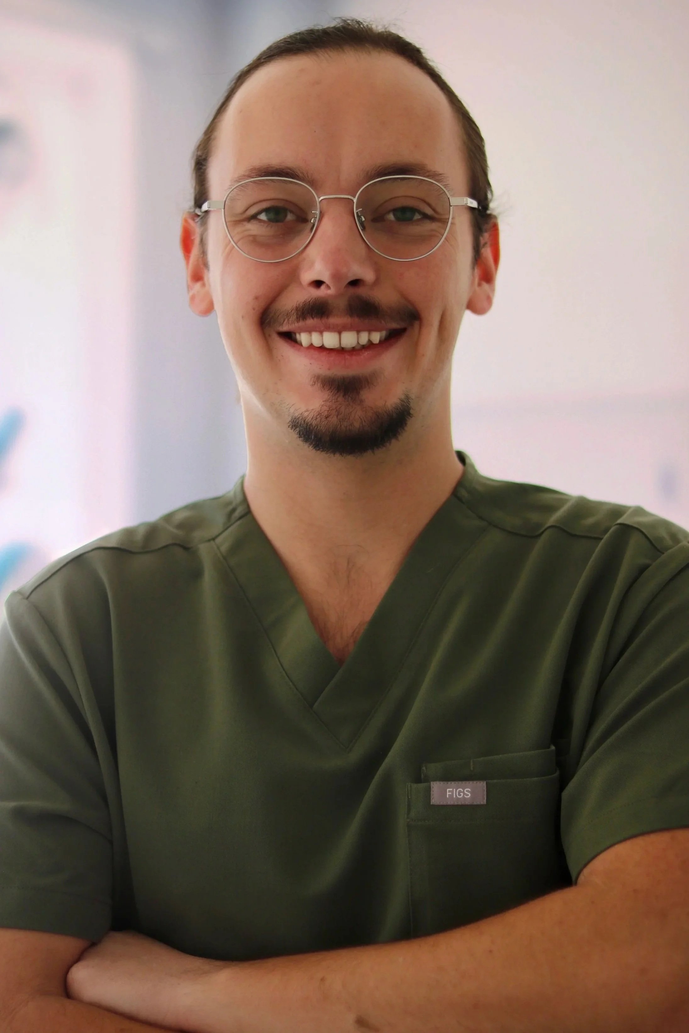 Dr Yann Kuhni Chirurgien Dentiste Collaborateur Strasbourg