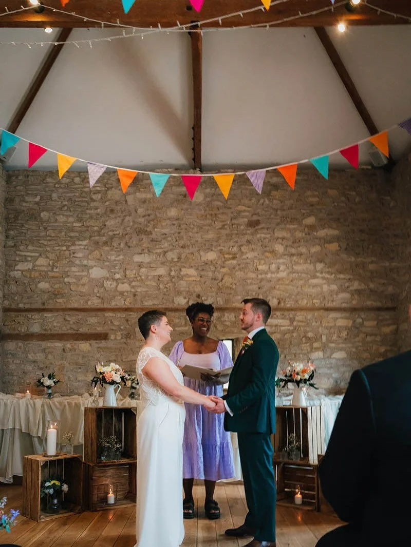 ✨💃🏾 Ellie and Joe 💃🏾✨

Their day was a stunning, sunny, spring day at @follyfarmcentre 🌞! Beautifully captured by @beckyweirphotography . 

It was a joy to marry these two, their ceremony was filled with so much heart. A special mention is neede