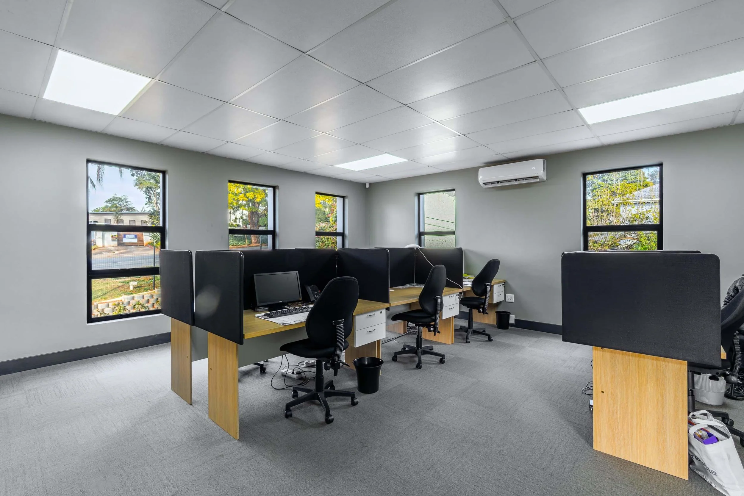 Profile desk wide2 VACUUM.jpg