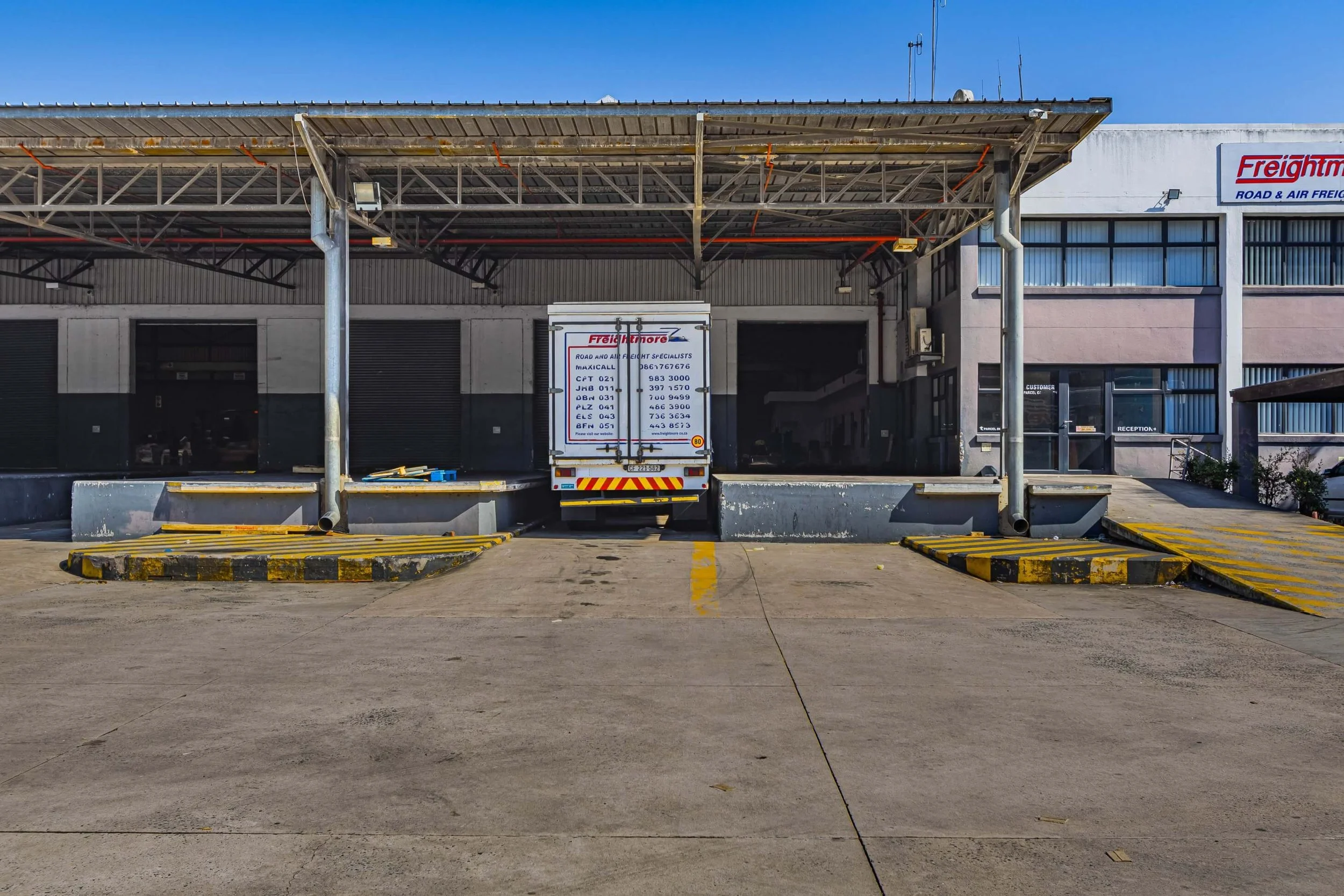 CAT & Freightmore-10.jpg