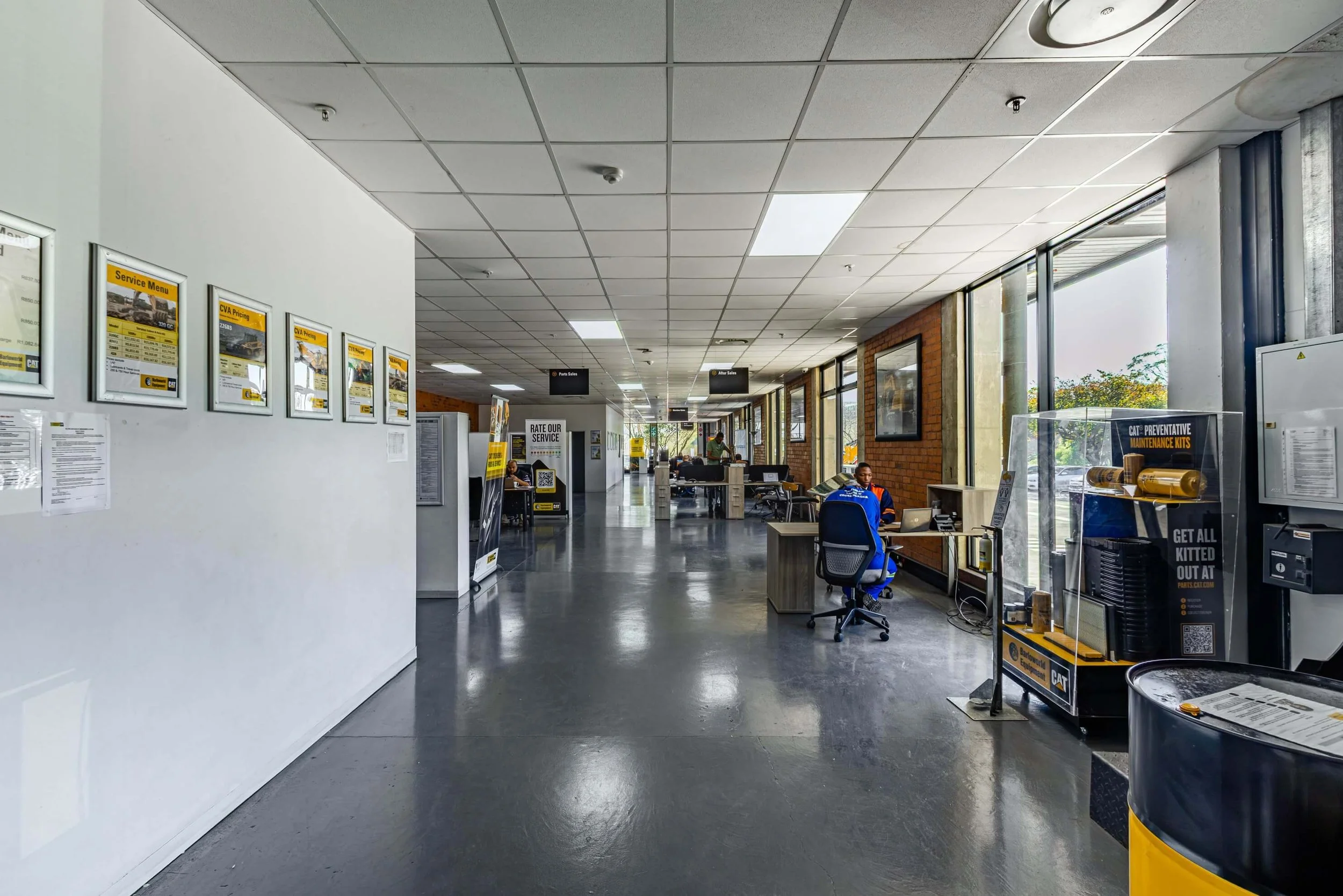 CAT & Freightmore-3.jpg