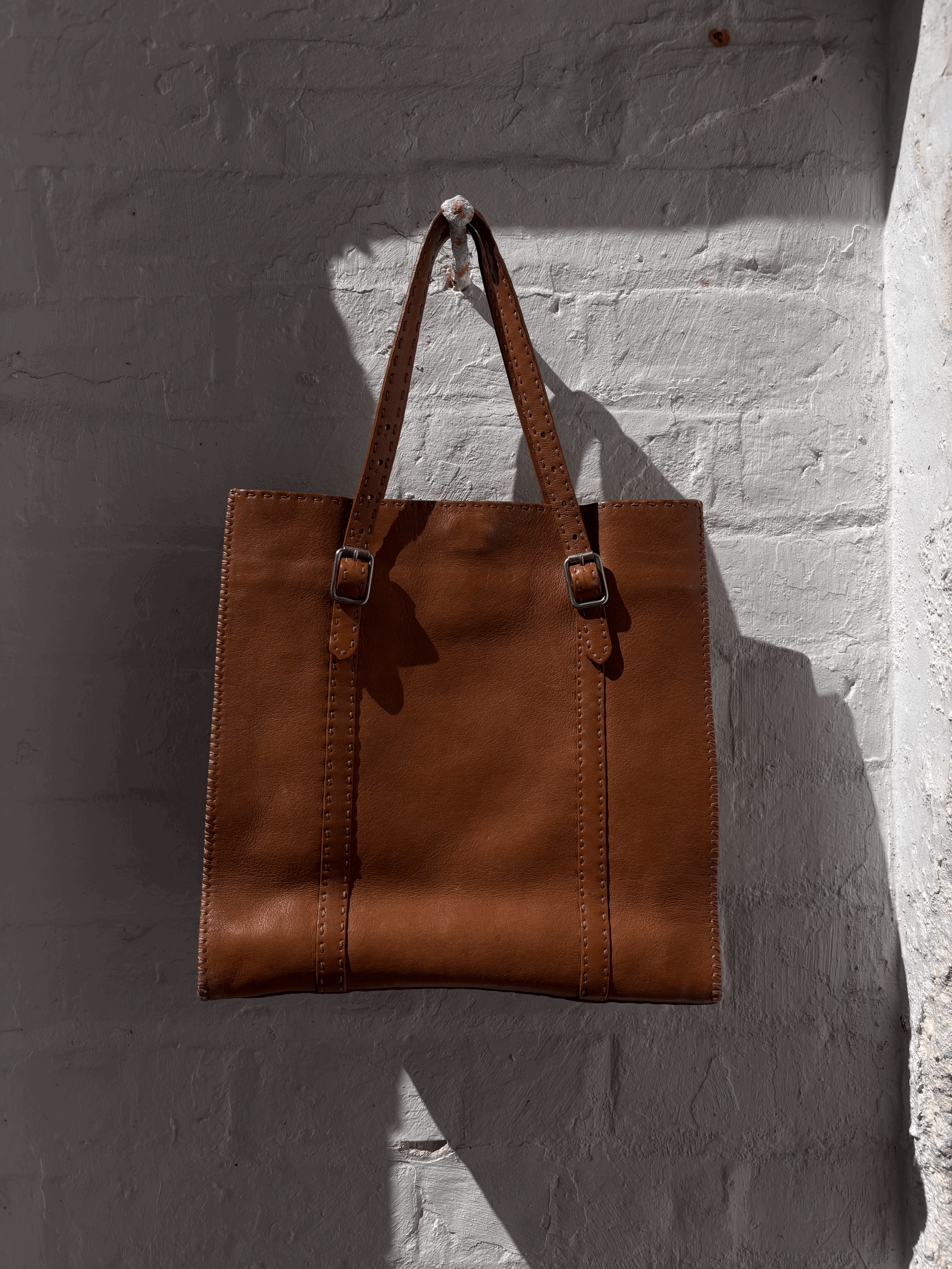 FENDI Selleria Hand-Stitched Leather Tote – Roman Craftsmanship