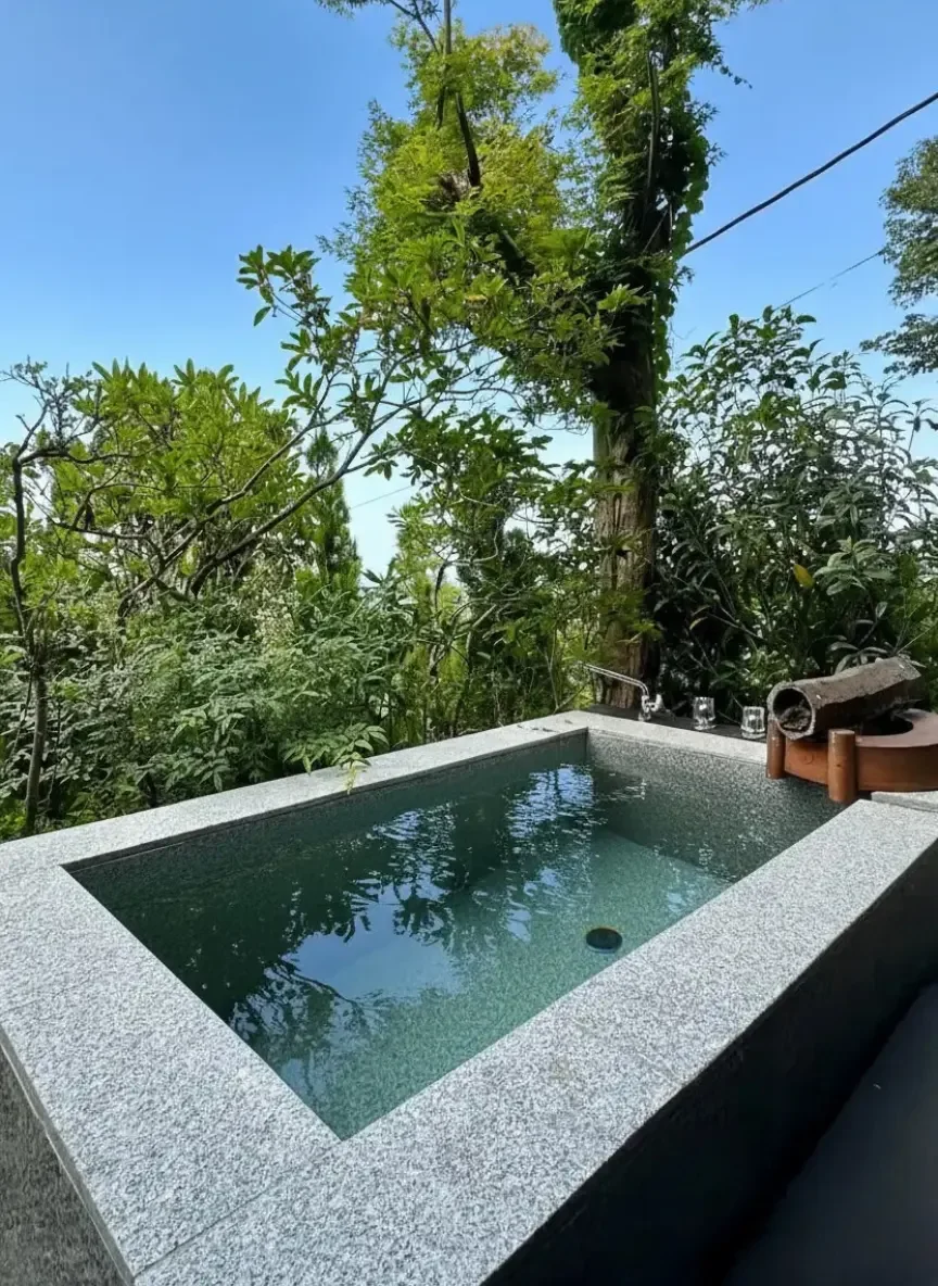 _isana panorama villa hotspring outdoor bath.webp
