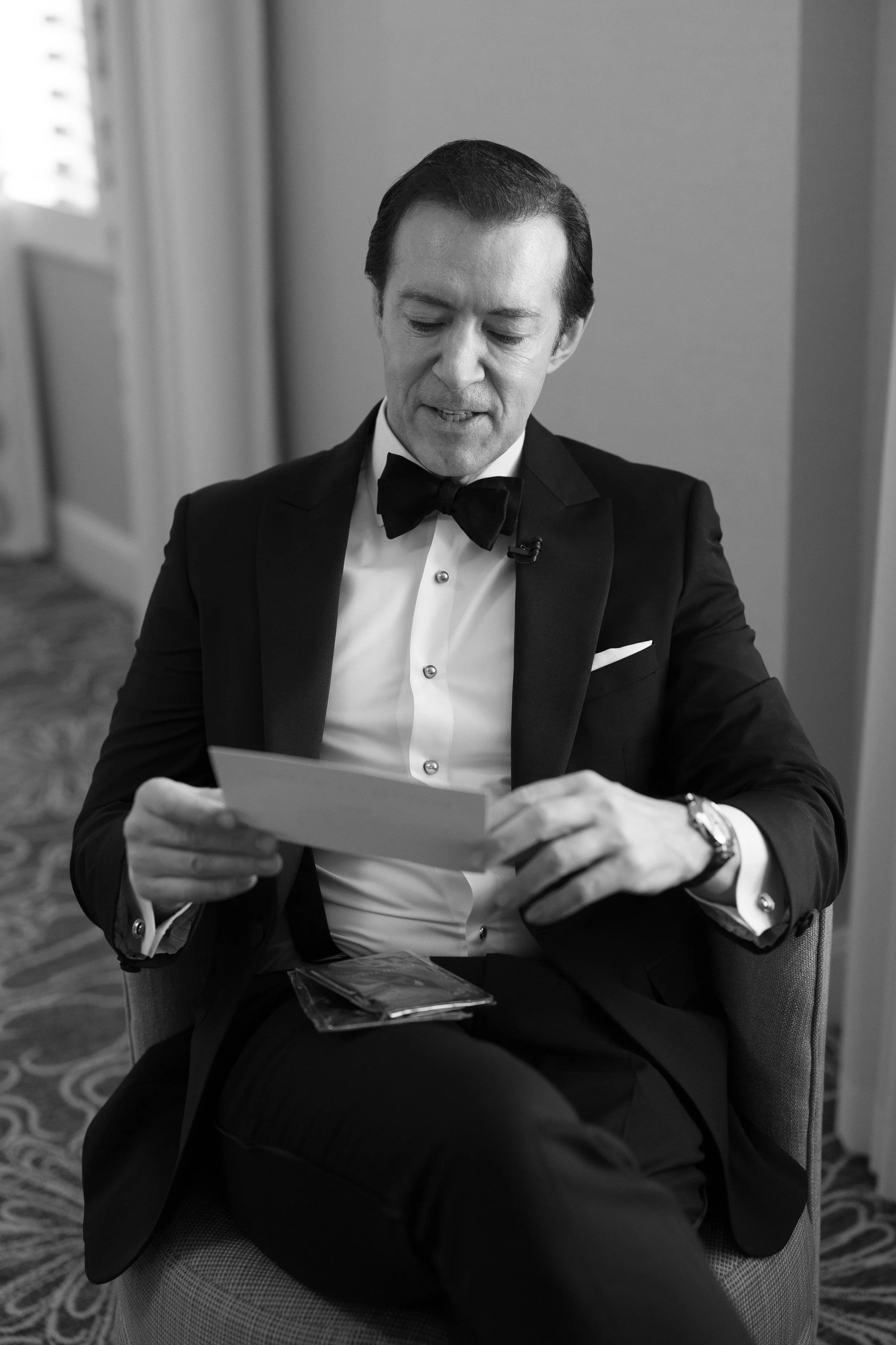 2. Groom Get Ready_SunnyLeePhoto-4.jpg