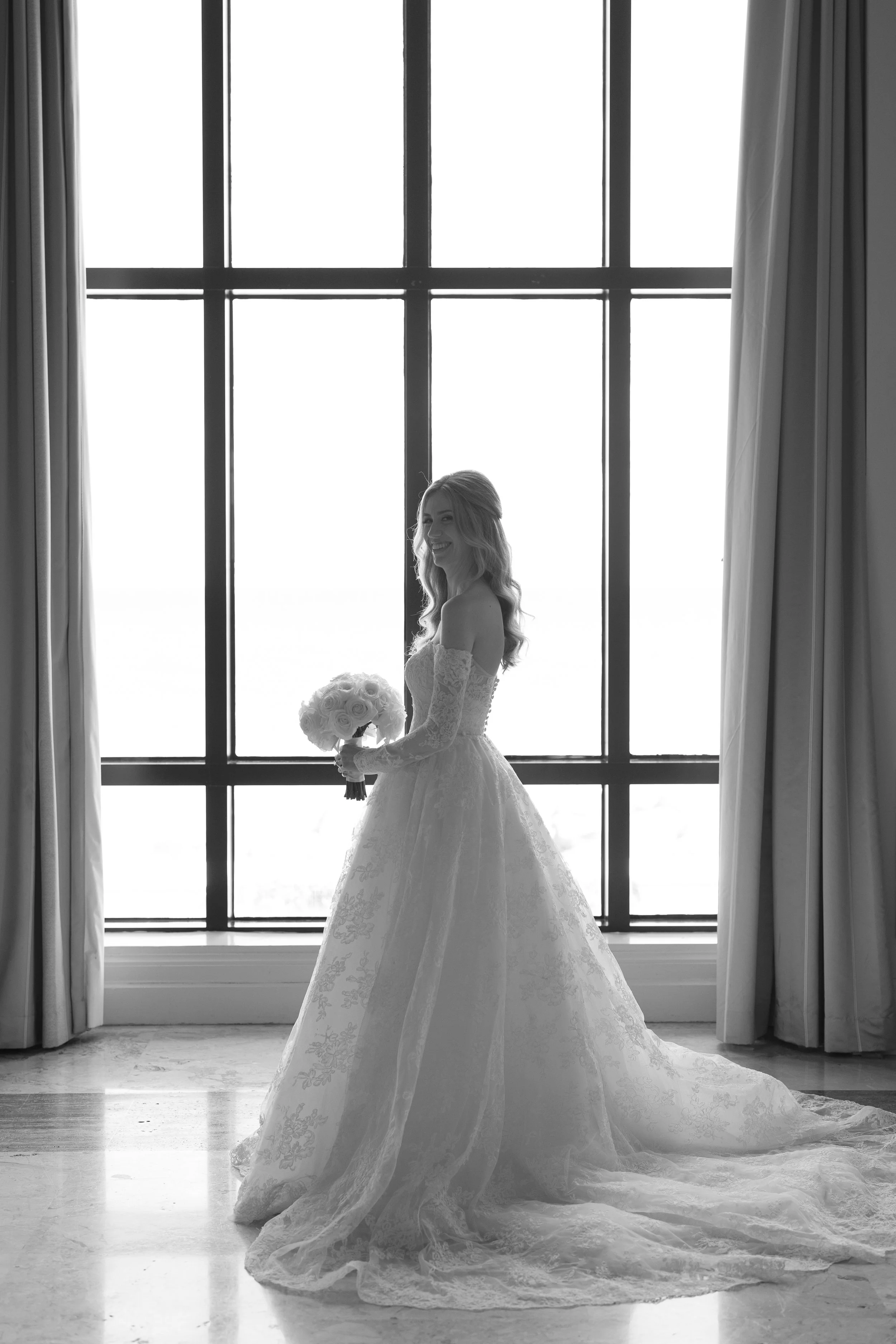 1. Bride Get Ready_SunnyLeePhoto-165.jpg
