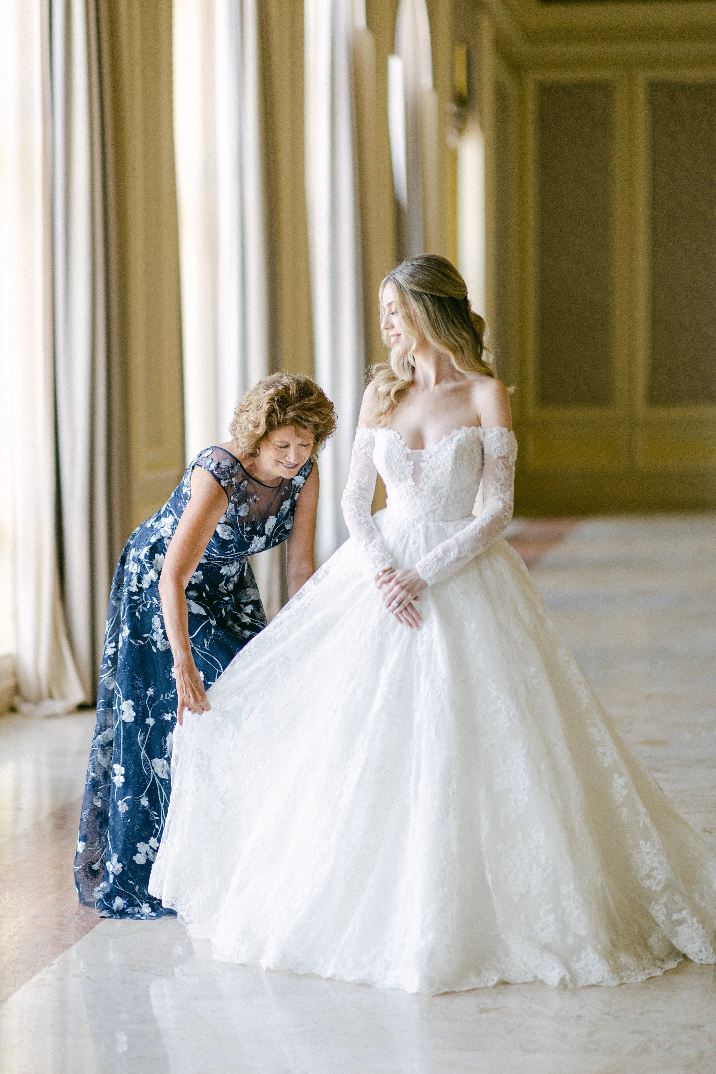 1. Bride Get Ready_SunnyLeePhoto-121.jpg