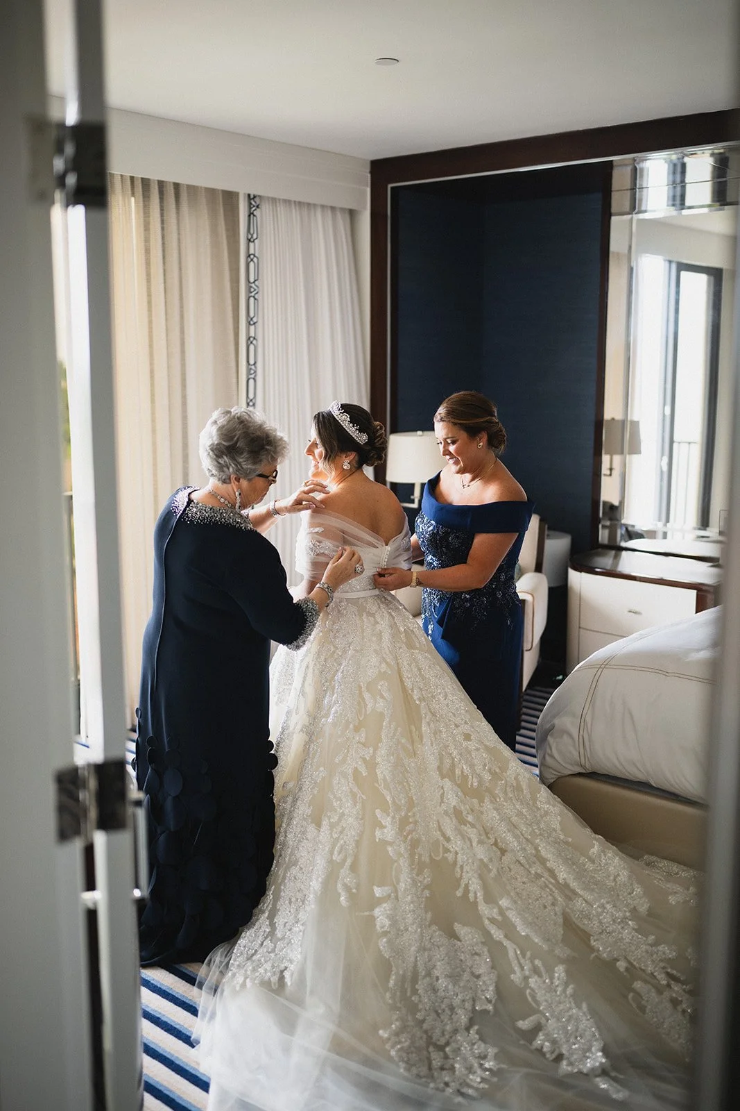GETTING-READY-FA-WEDDING-0245 (1).jpg