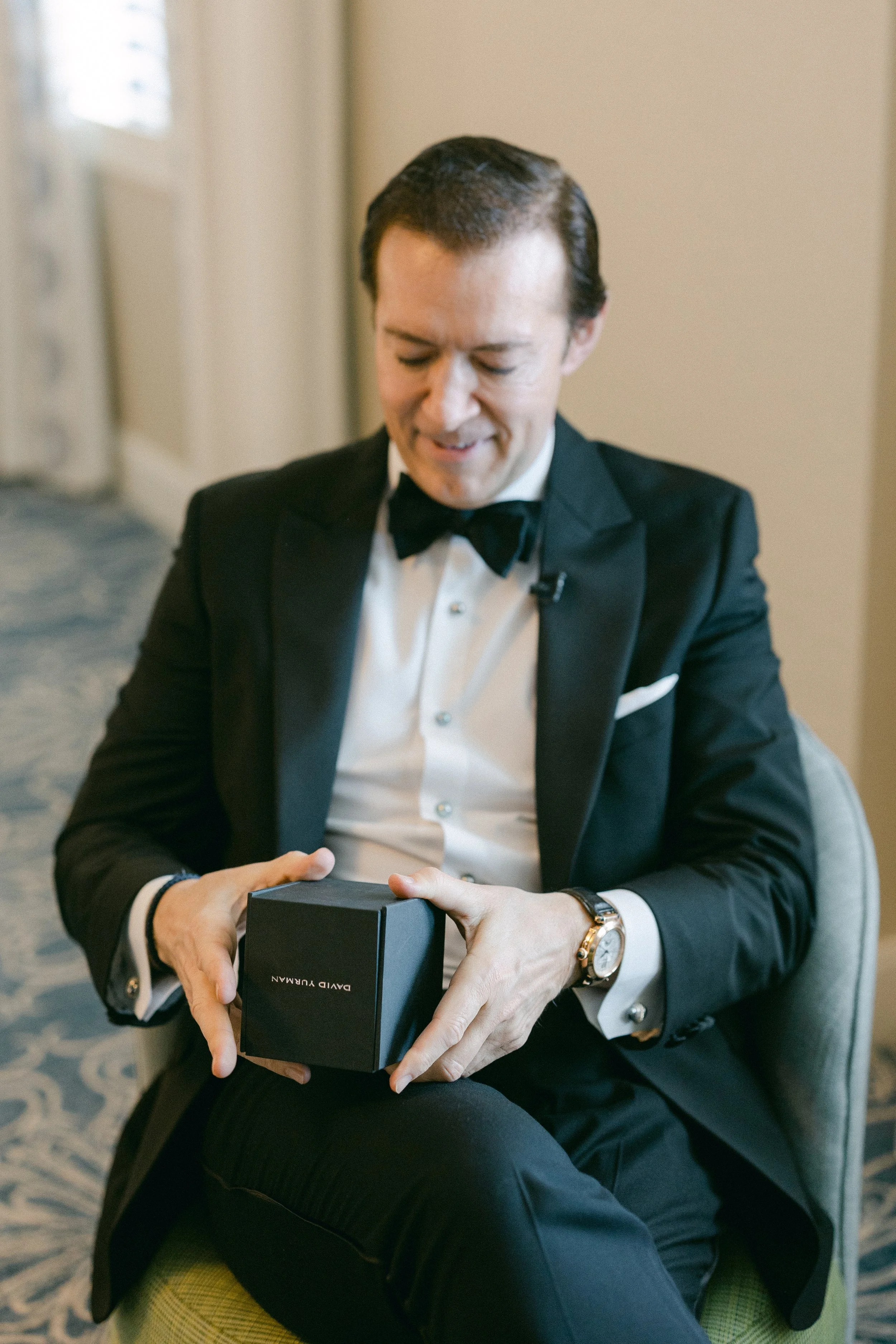 2. Groom Get Ready_SunnyLeePhoto-6.jpg