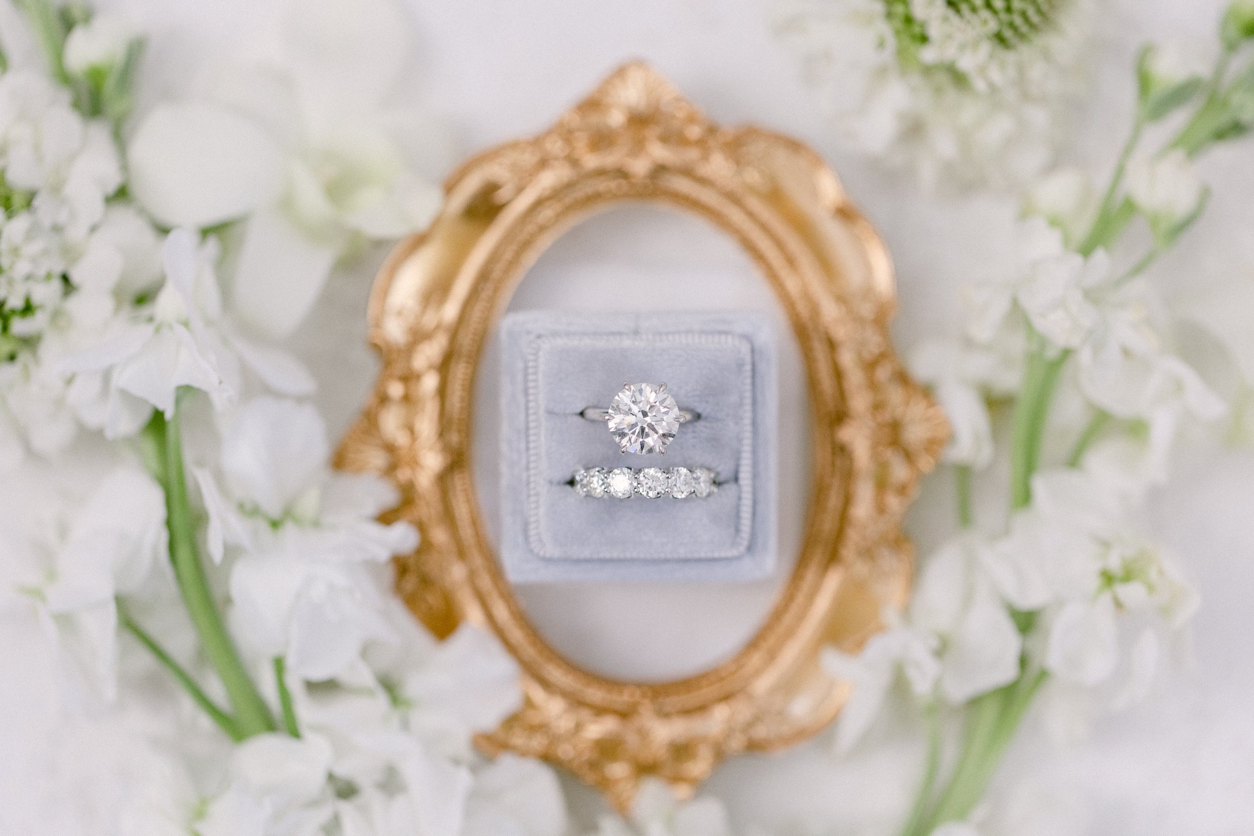 1. Bride Get Ready_SunnyLeePhoto-18.jpg
