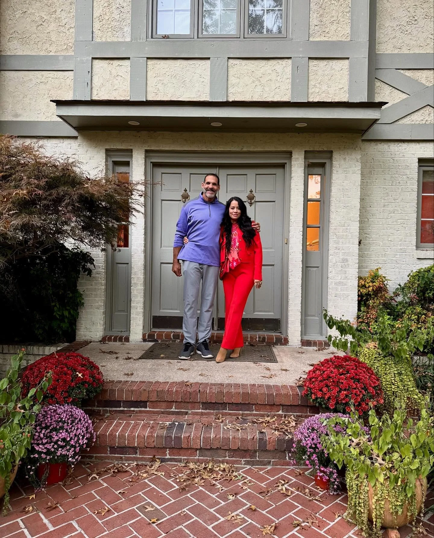 Our first date night out at the new house was exceptional, but there&rsquo;s nothing better than ending the evening in a space that already feels like us (even if there are still boxes everywhere). Here&rsquo;s to new beginnings, cozy nights in, and 