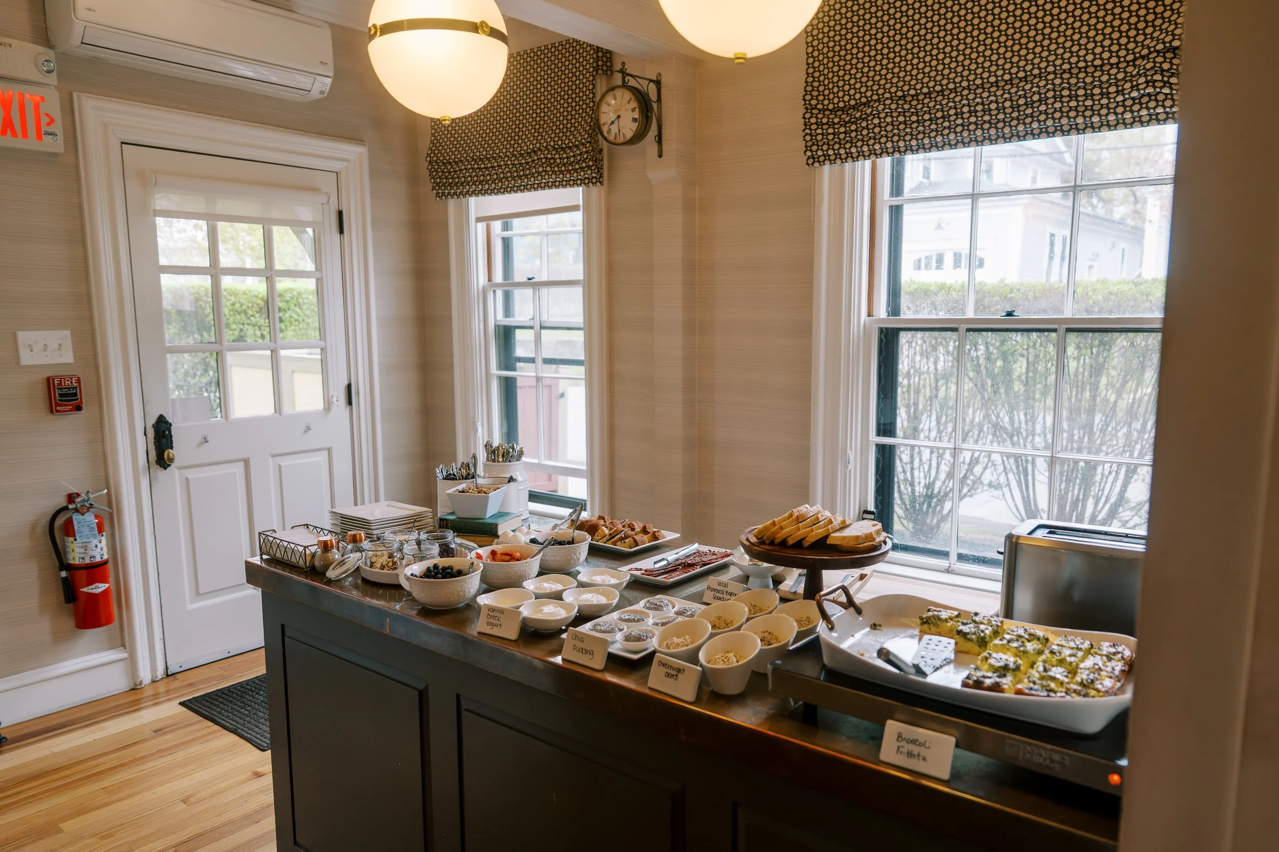 Cliffside_Inn_Luxury_ Hotel_Dombaxe_Agency_Photography-54.jpg