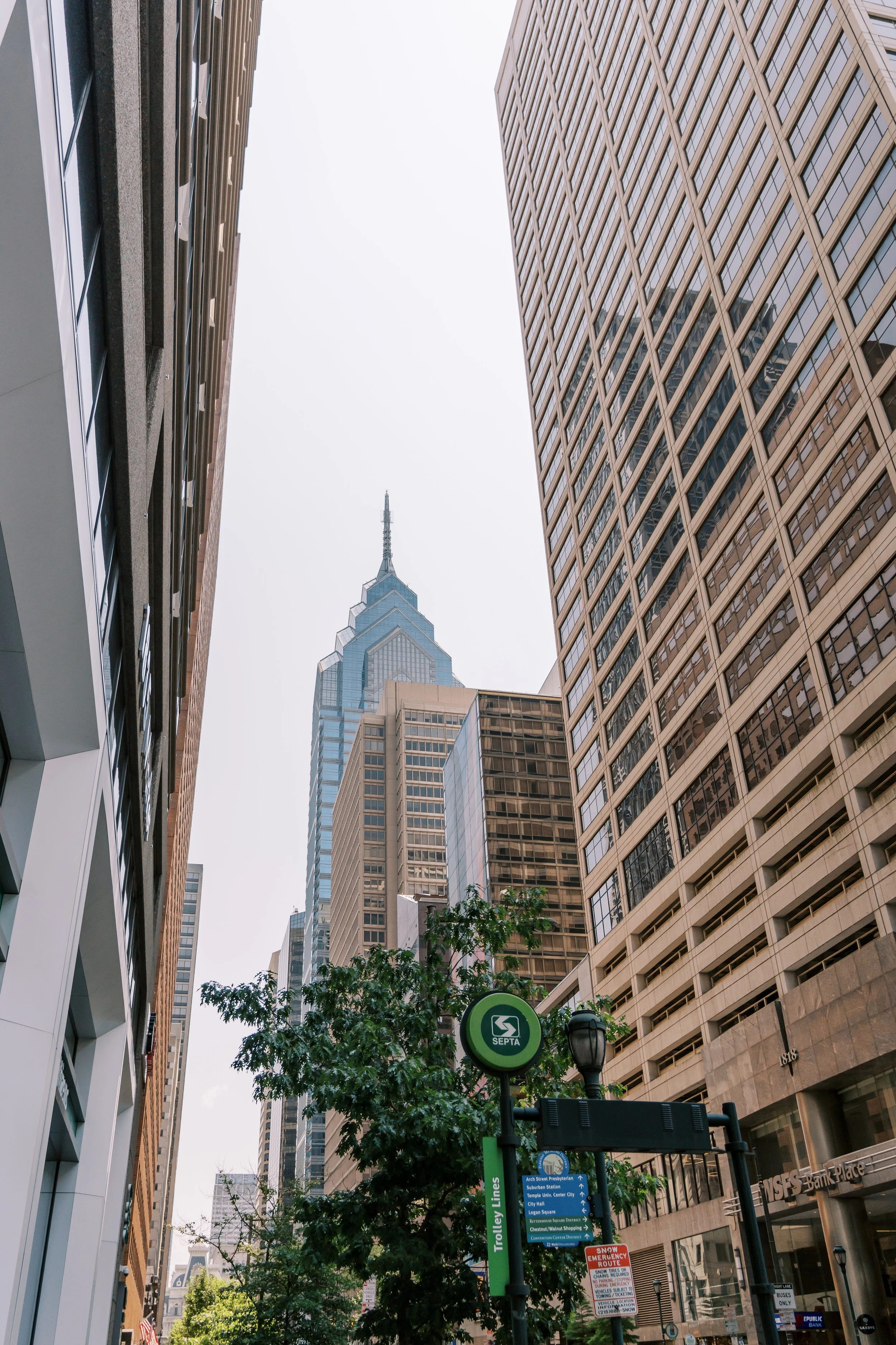 Four_Seasons_Philadelphia_Hotel_Dombaxe_Photography-102.jpg