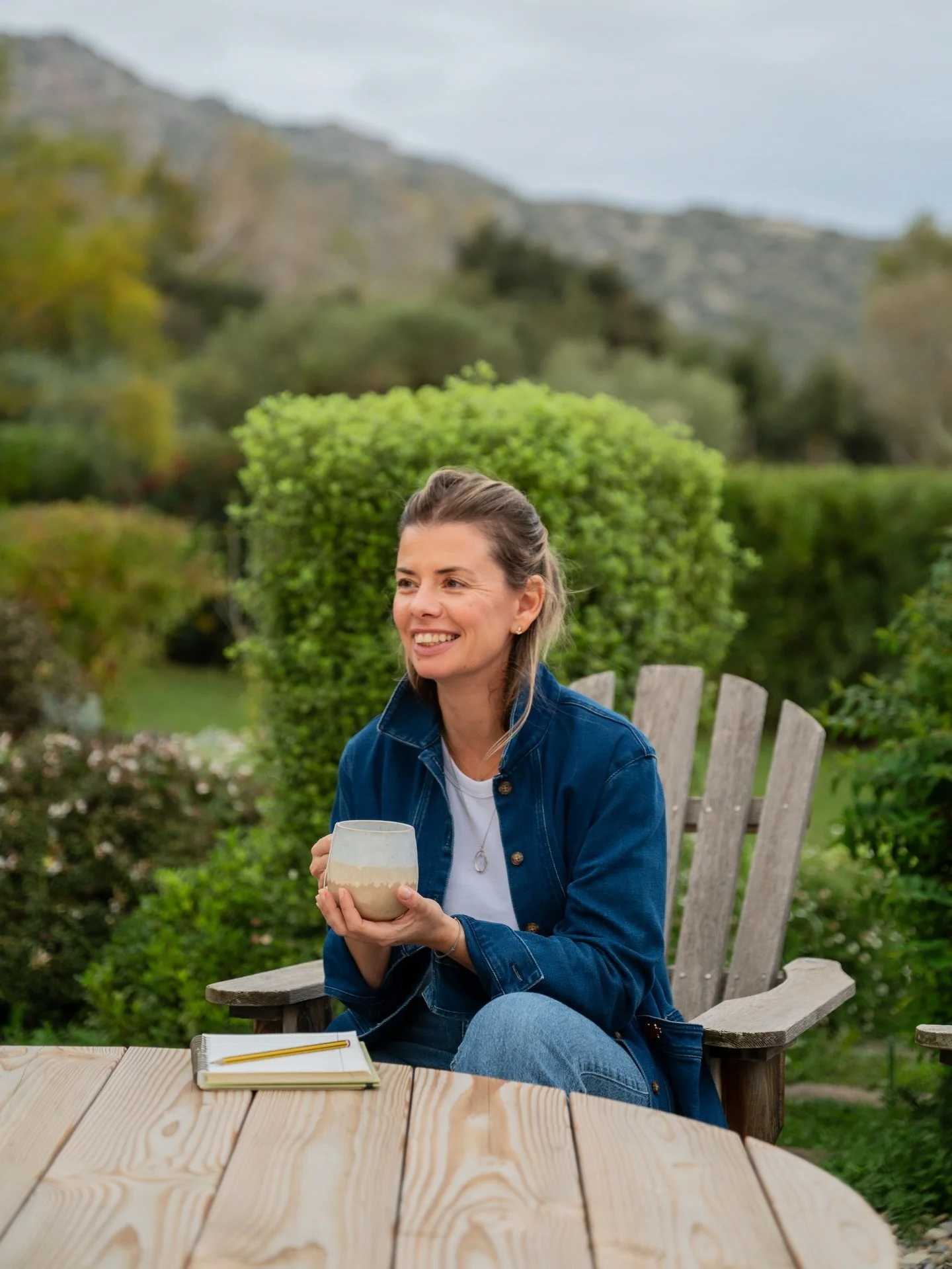 Souvenirs d&rsquo;automne au @domainejolibois
avec @chais.maeva 📷 

Il y a des lieux qui r&eacute;veillent l&rsquo;&eacute;lan cr&eacute;atif, l&rsquo;envie de d&eacute;velopper, d&rsquo;&eacute;laborer, d&rsquo;am&eacute;liorer encore et encore...
