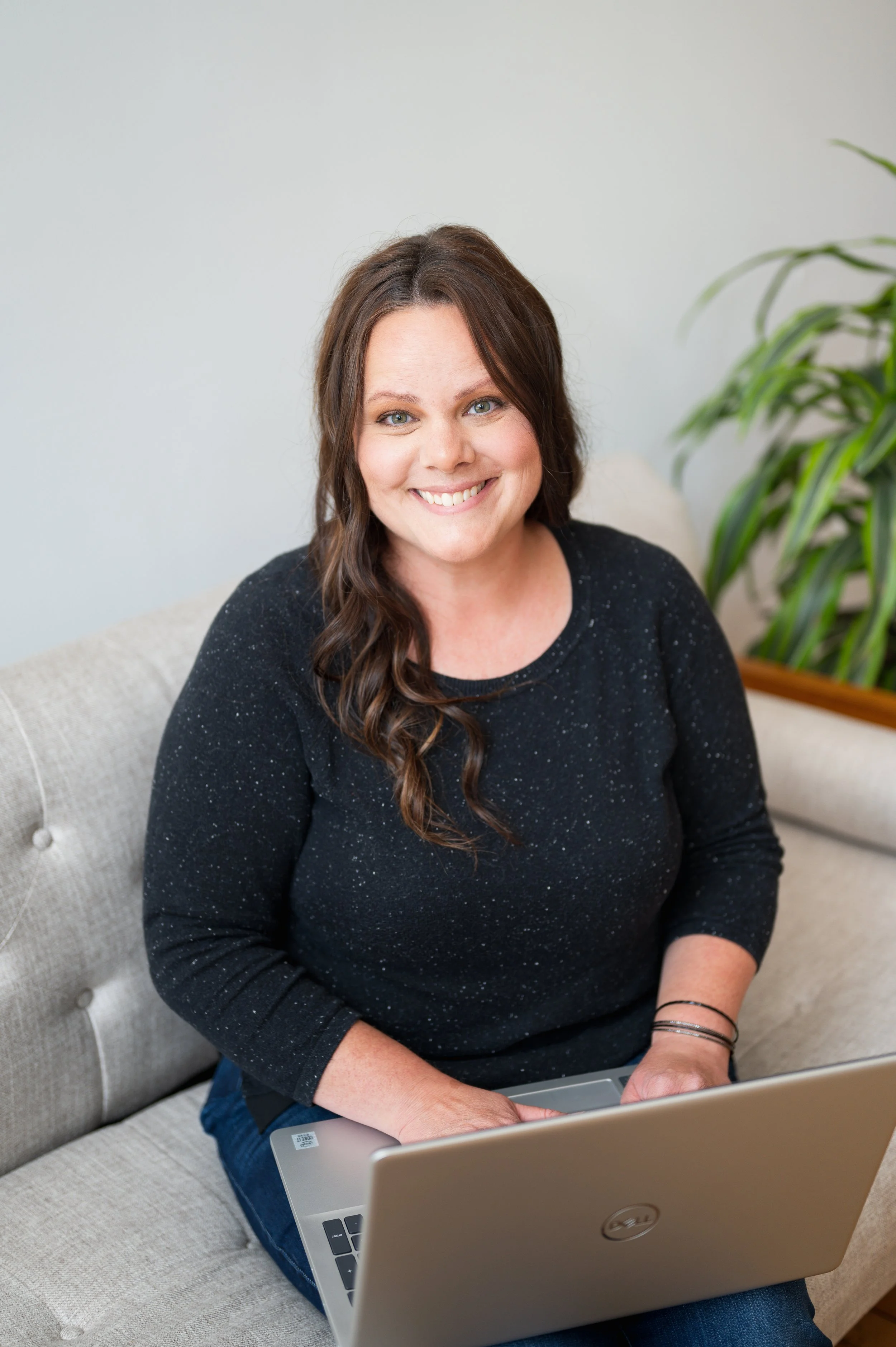 5 Bookkeeping Habits Every Busy Mom Realtor Needs (That Actually Fit Into Real Life)