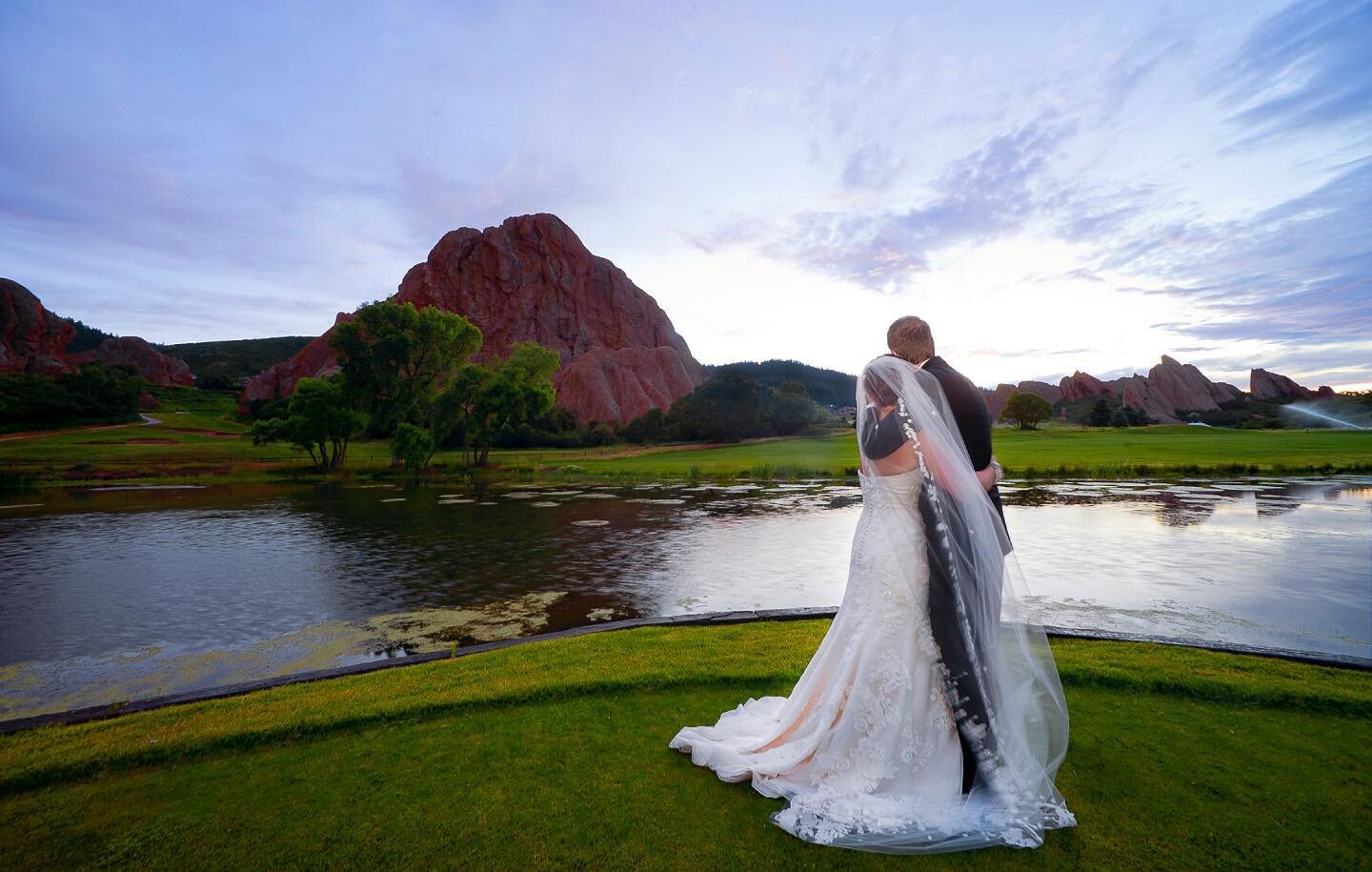 A beautiful day in Colorado.  #coloradowedding #redrocks #weddingphotography #weddingdress #weddingday #marylandweddingphotographer #marylandweddings #bride #weddinginspiration #instawedding #weddingvenue #weddingideas #weddingseason #mountians #wedd