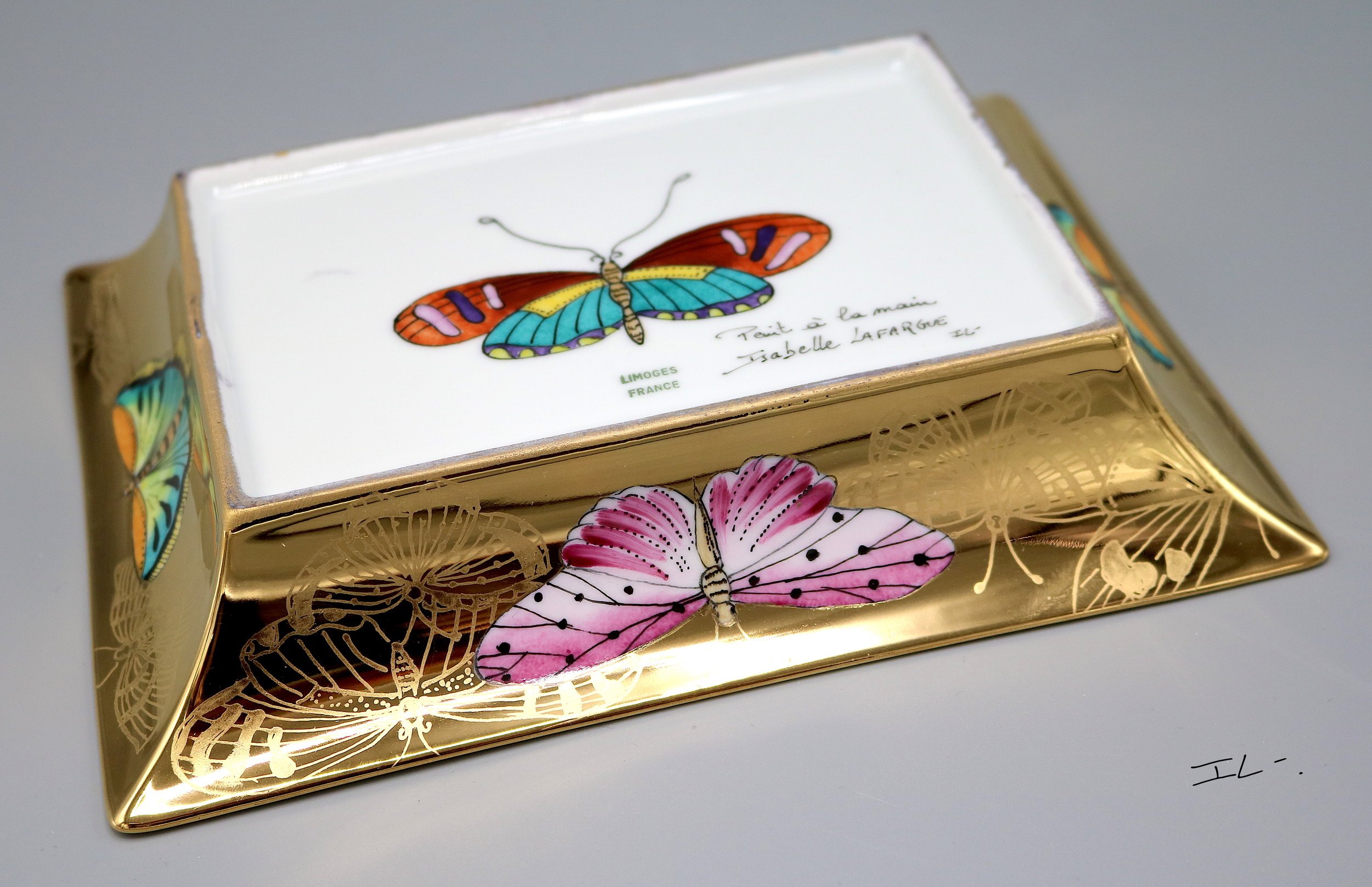 Papillons+jewellery+tray+2+dos+2018.jpeg