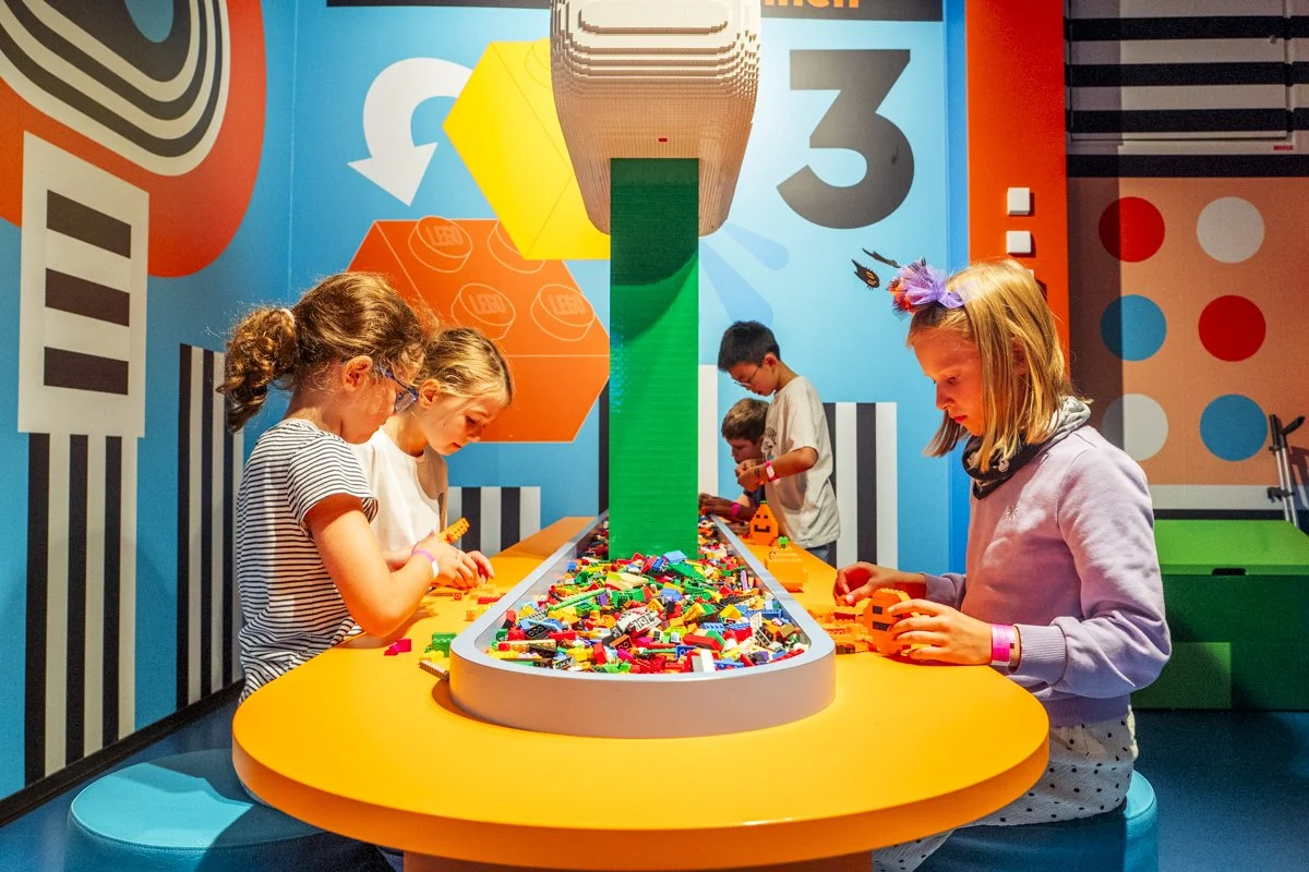 kinder lego Workshop im lego Discovery center in Hamburg 