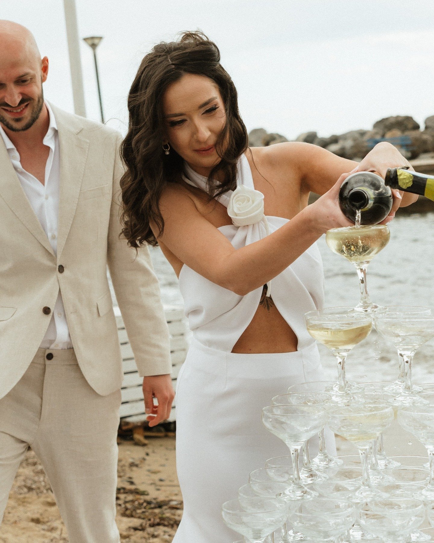 Livia &amp; Razvan in Halkidiki &mdash; a summer night with their closest friends 

@liviaionita &amp; @razvan.craznic
@tiana_sax1
@lightmotion.gr