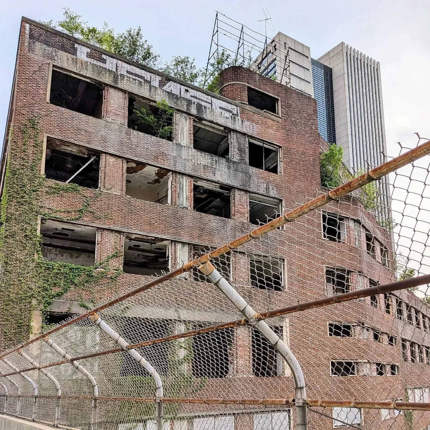 The Atlanta Preservation Center reports that the long-empty Constitution Building in Downtown Atlanta has been nominated for placement on the National Register of Historic Places. This would provide a boost for renovation work by qualifying it for Hi