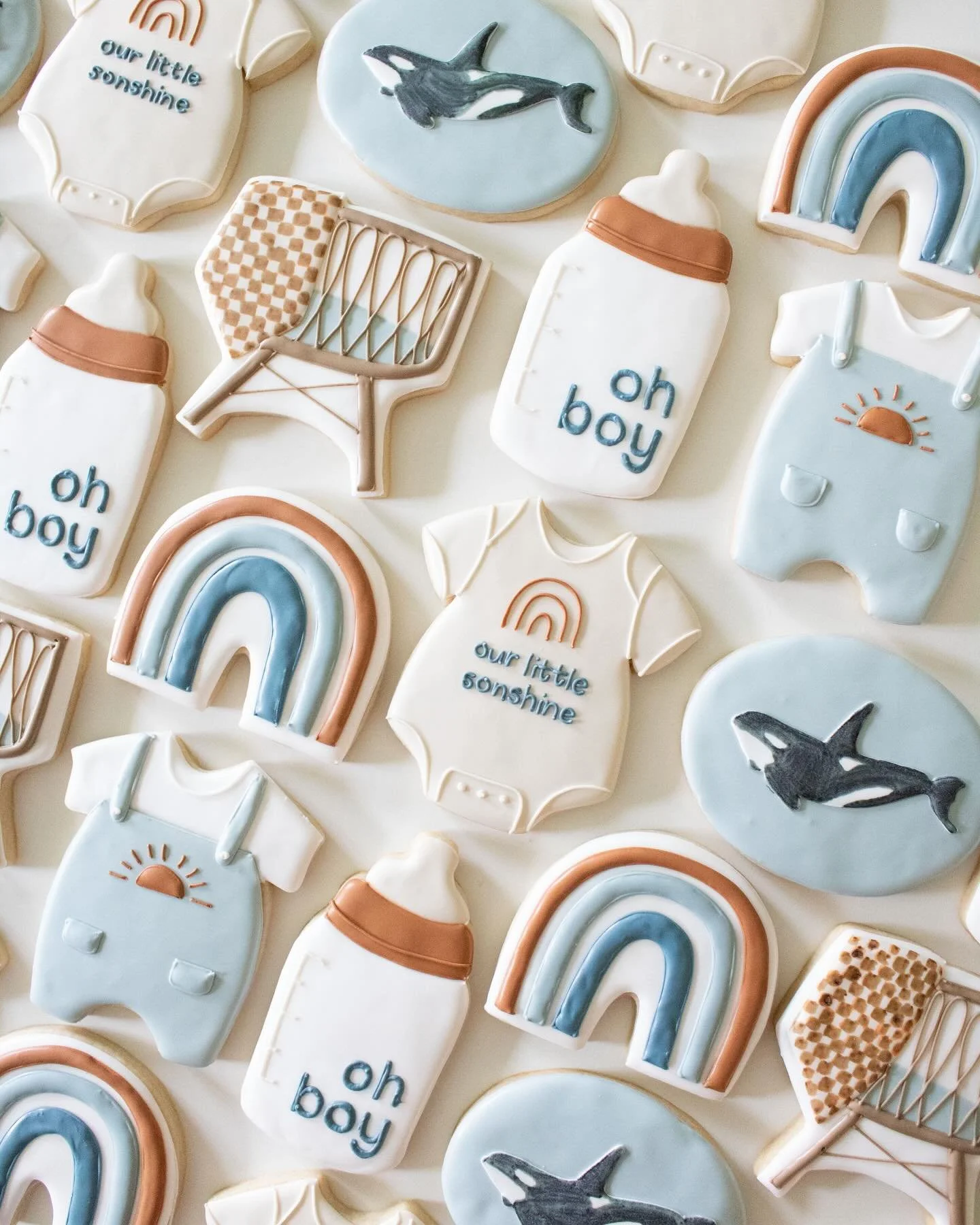 Sweet SONshine ☀️
.
.
. 
#babyshower #sonshinebabyshower #babyshowercookies #rainbowcookies #thecookieden #cookier #sugarcookies #smallbusiness #cookies #art #artist #customcookies #sugarart #cookieart #decoratedcookies #cookiesofinstgram #socal #soc