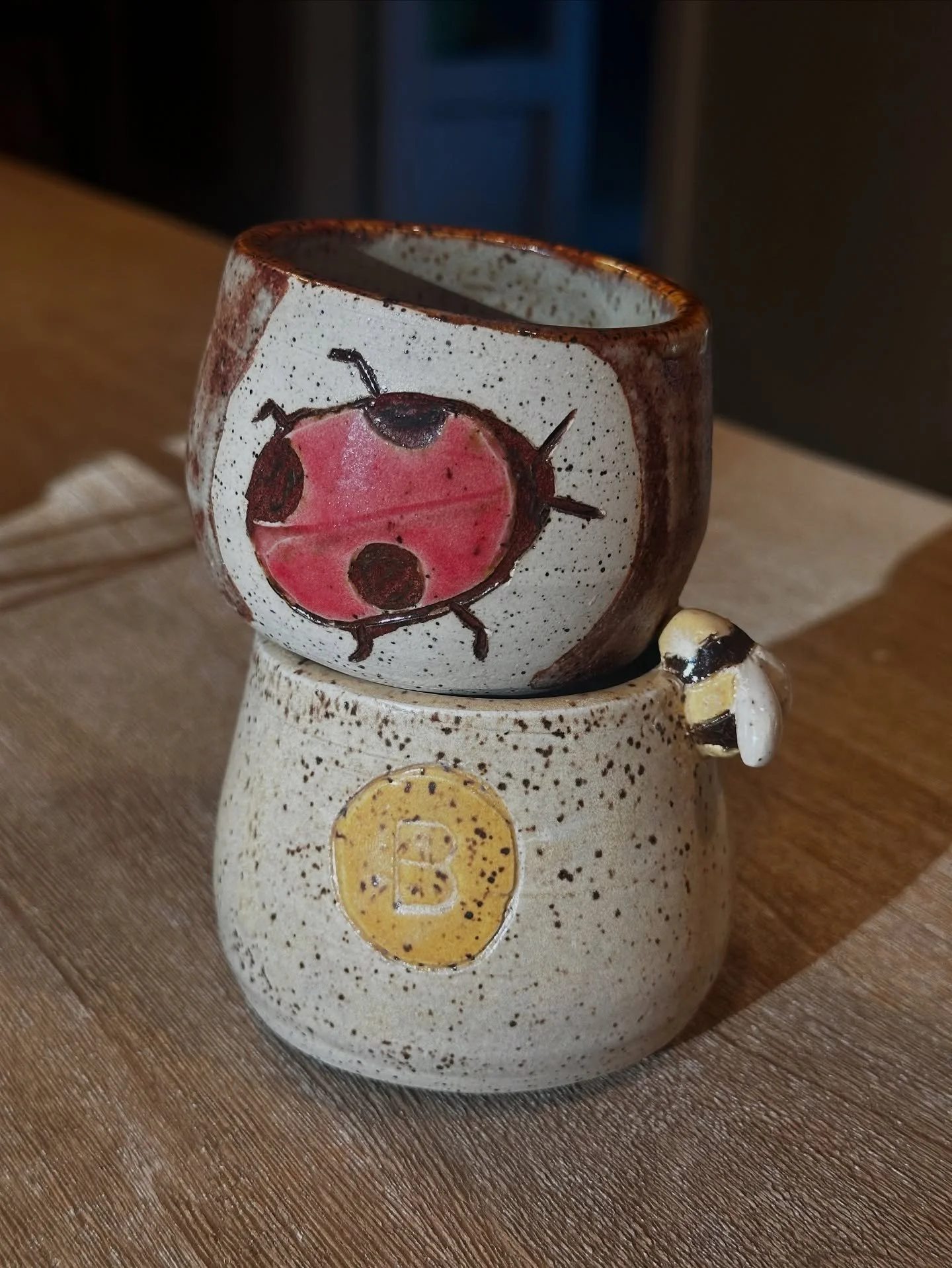 bug mugs 🐝🐞
#pottery