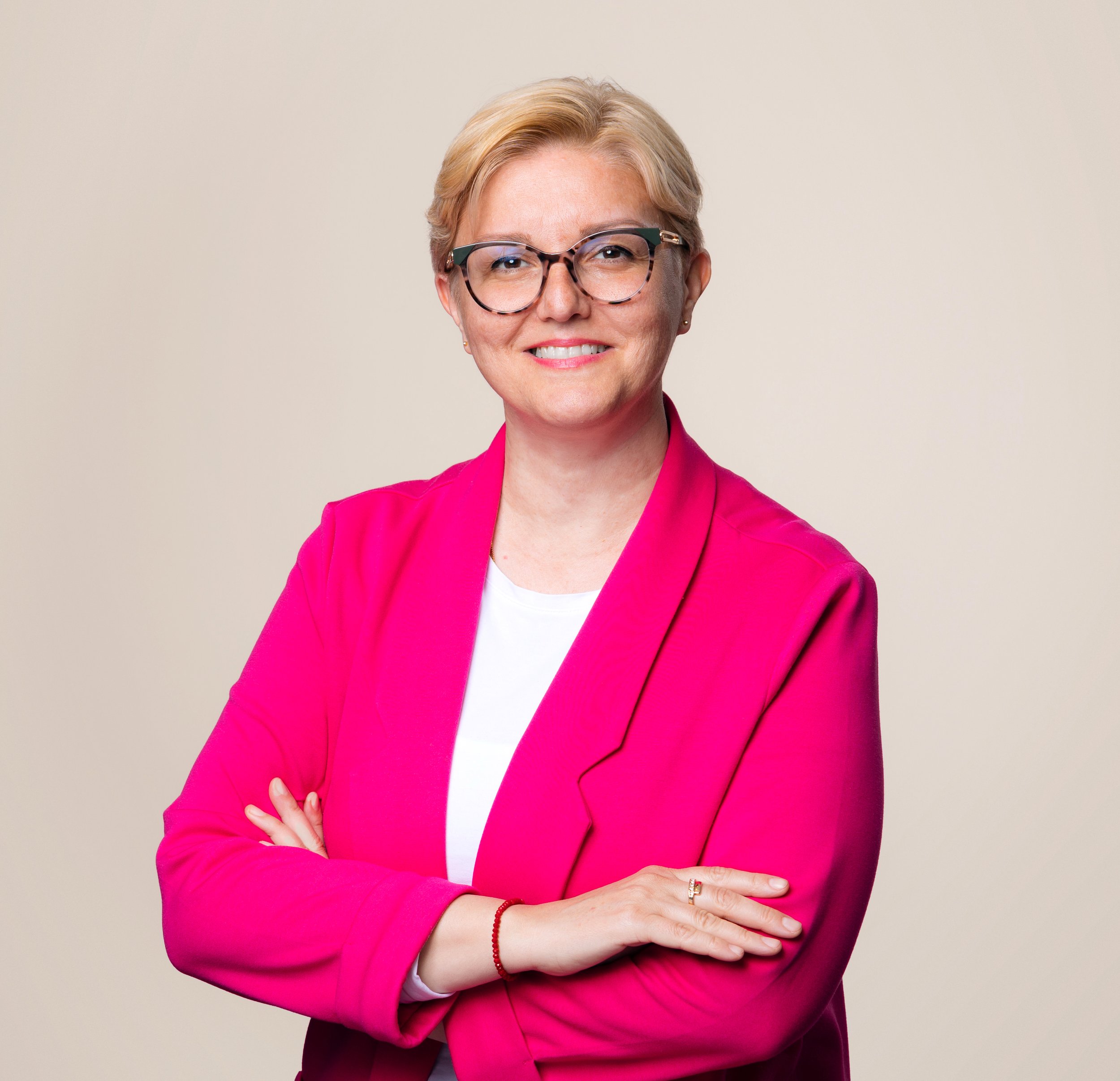 Astra Zeneca - corporate headshots 2024-by-Matija-Vuri-0155.jpg