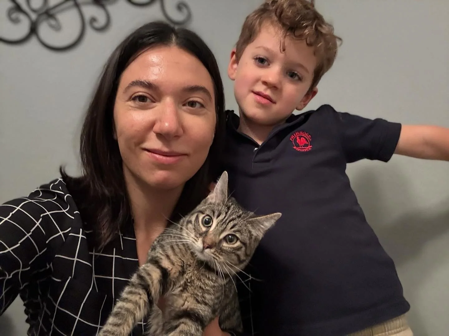 Foster Appreciation 🐾 Maria and her 4-year-old son have opened their home and hearts to fosters like Salt, Pepper, and Robyn (&ldquo;Stumpy&rdquo;). 

Maria says her favorite part is seeing her son cuddle, play, and learn from each foster. &ldquo;He