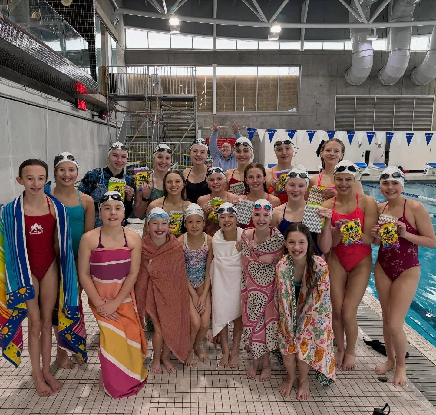 Thank you to our amazing 11-12 Cowgirls for having treats and good luck cards for the National teams heading to Quebec City for the National Qualifier!  Be sure to watch the livefeed available on the @canadaartisticswimming website. Let&rsquo;s go AQ