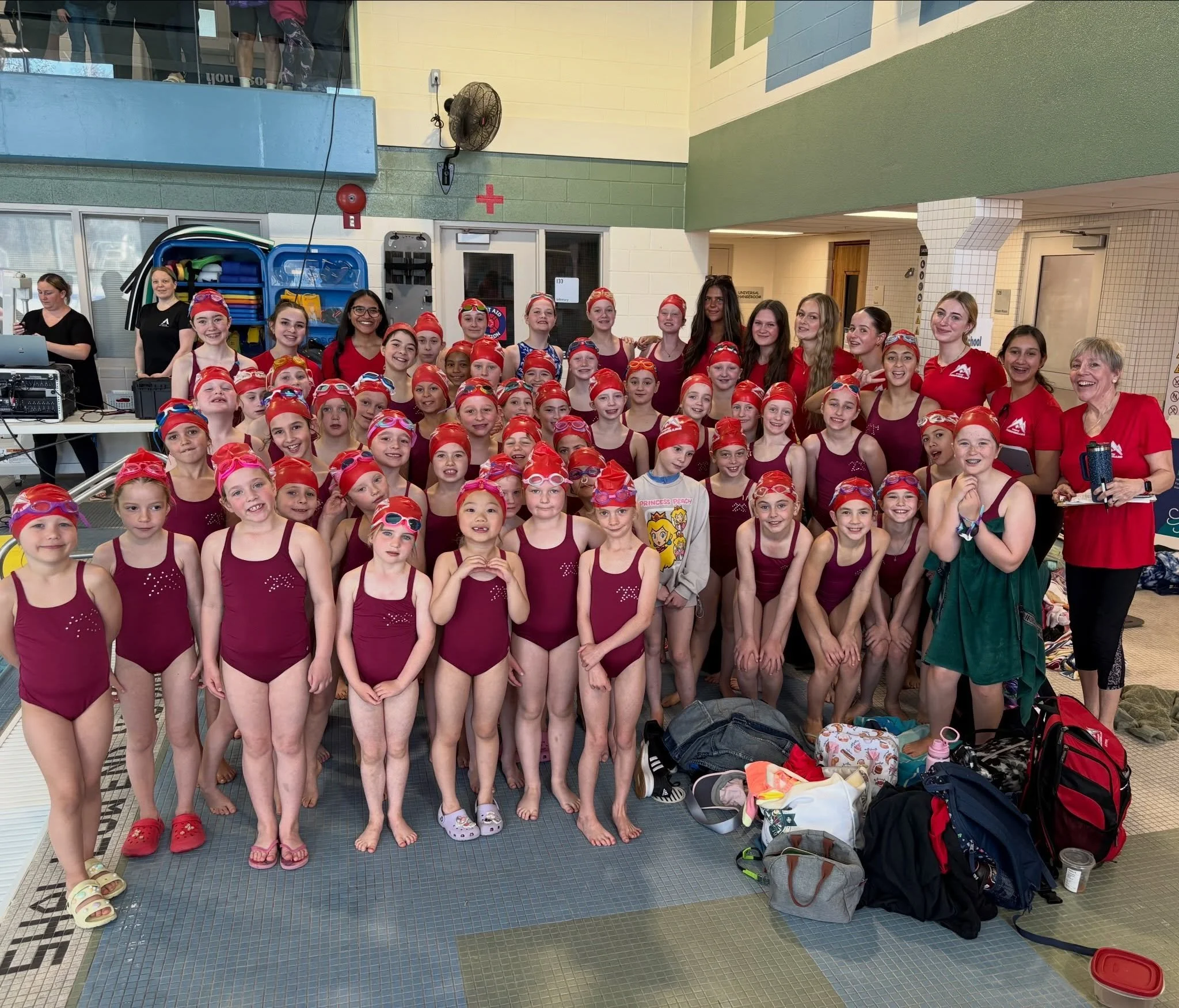 Spring Splash 2026 did NOT disappoint! 🌸🫧

53 athletes took the plunge, from learning to count music, discovering their first artistic swimming skills, and finding their people along the way. This is where it all begins!
Massive shoutout to our 9 c