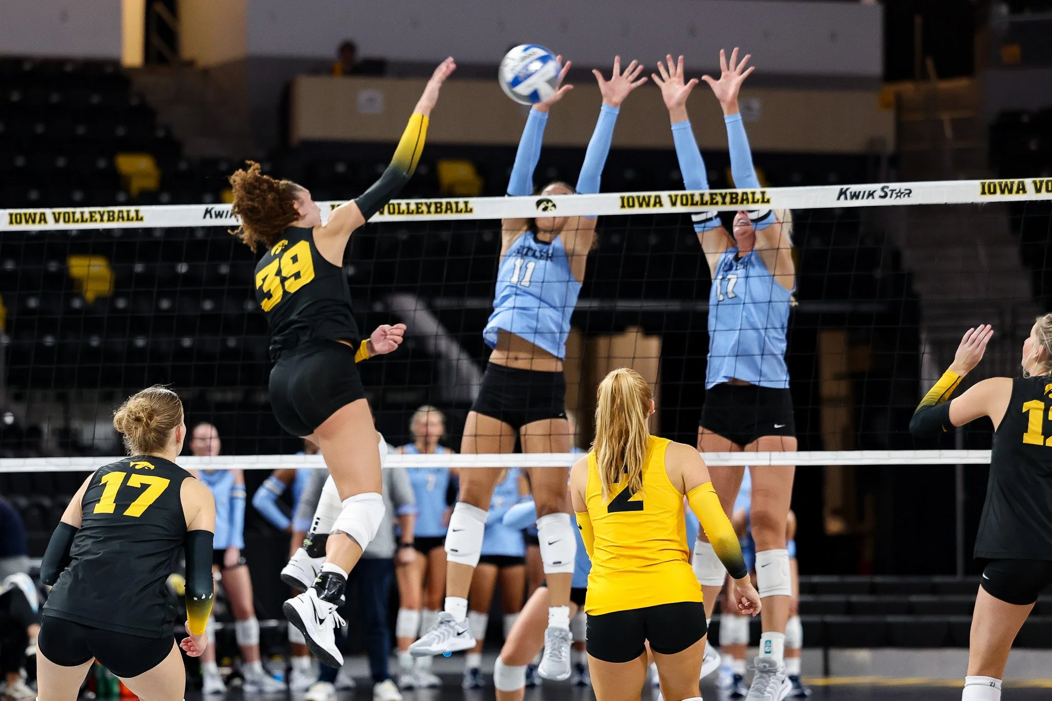 20250904_IOWA_VOLLEYBALL_VS_BUTLER_JJ_1142.jpg