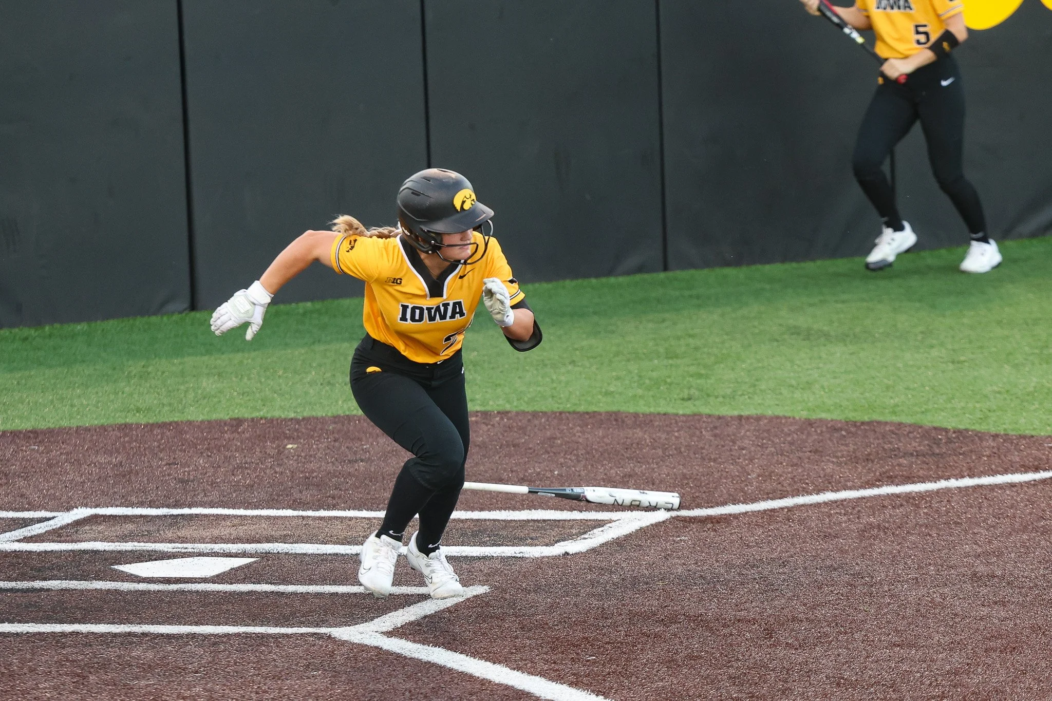 20251010_IOWA_SOFTBALL_VS_IOWACENTRALCC_JJ014.jpg