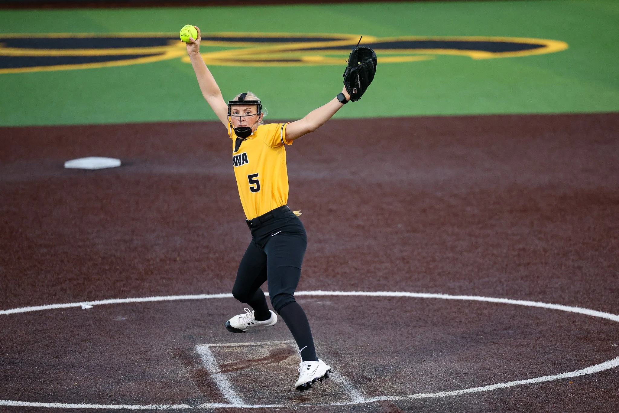 20251010_IOWA_SOFTBALL_VS_IOWACENTRALCC_JJ028.jpg