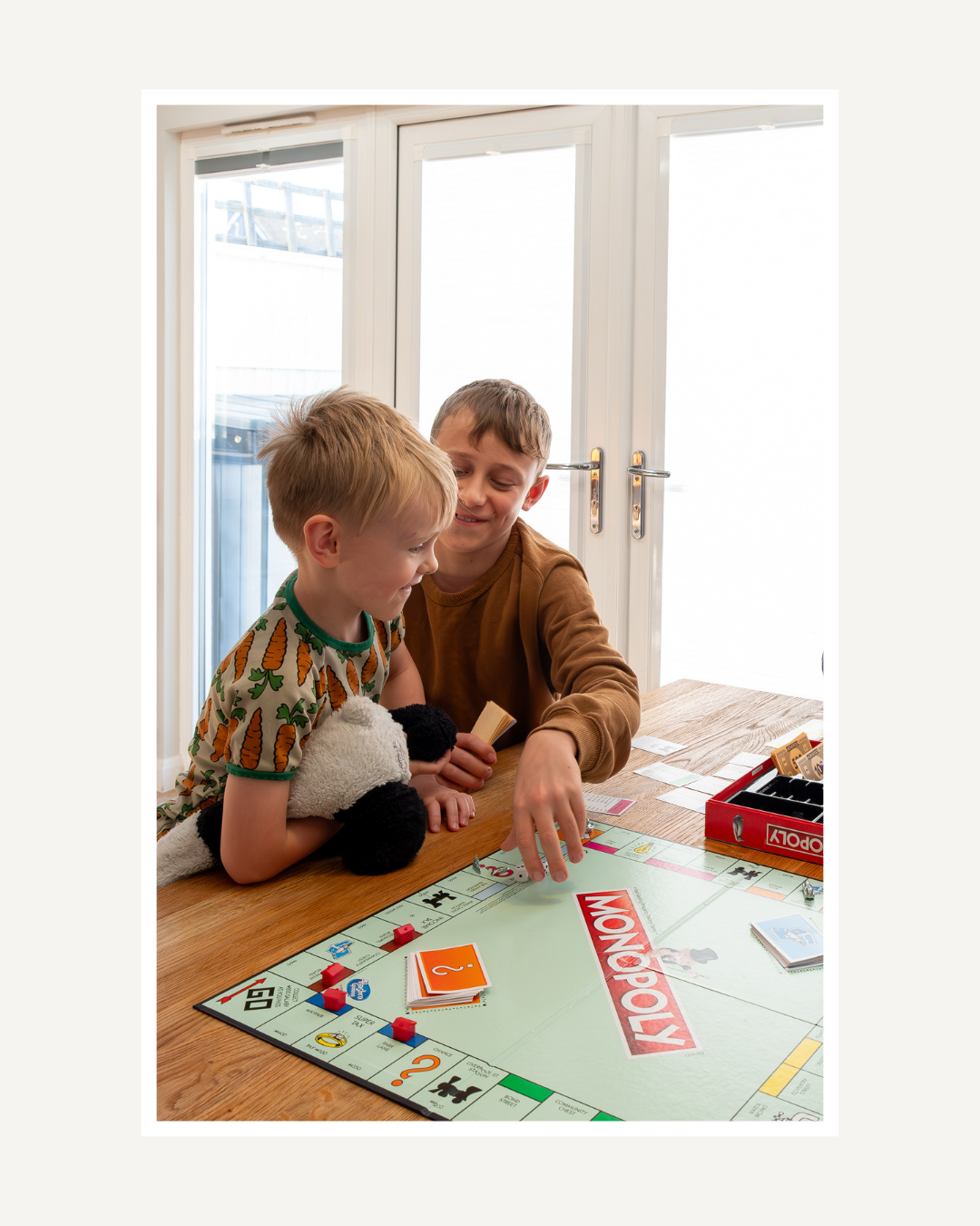 Feeling Disconnected? How to Reconnect with Your Family Amidst Work Chaos